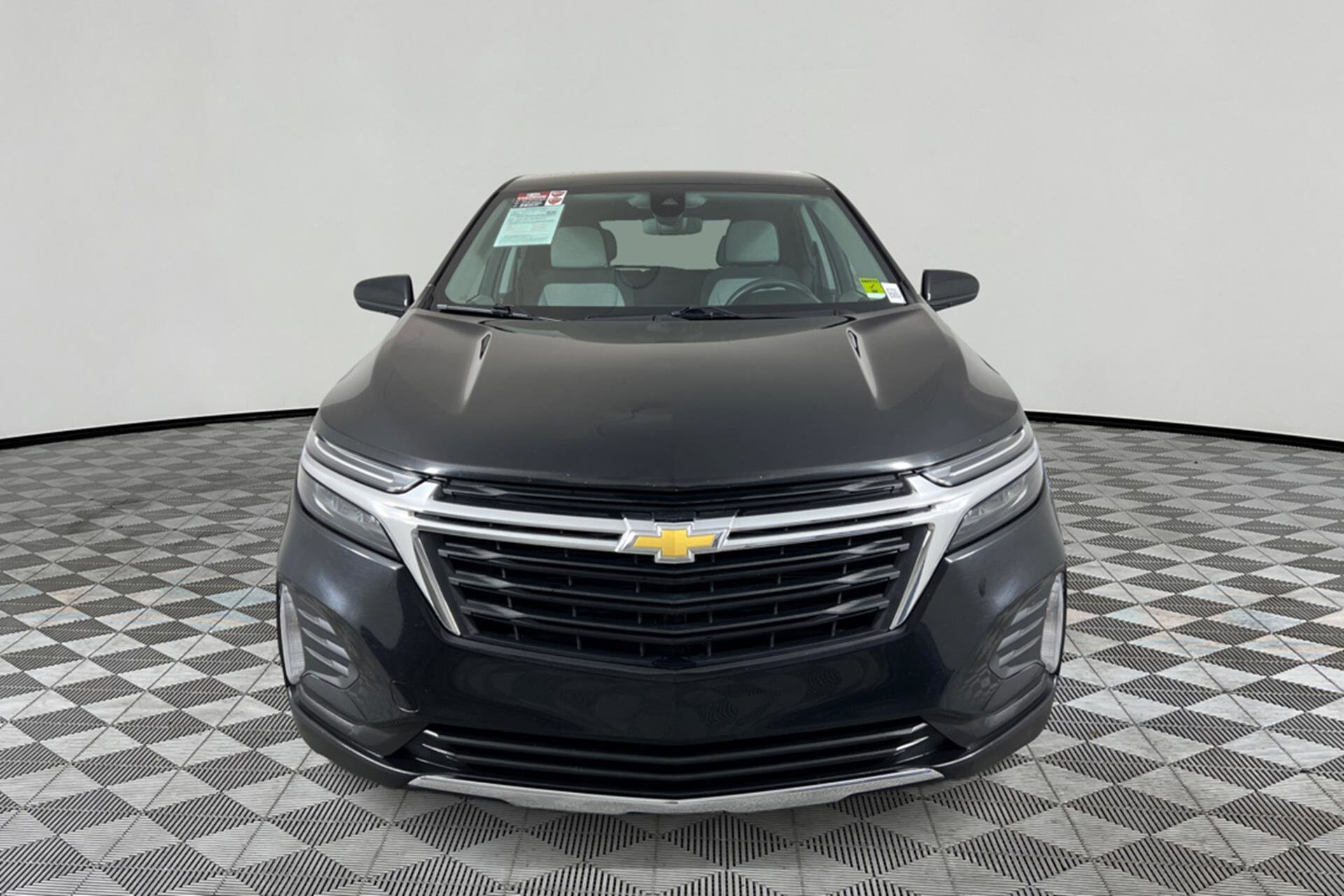 2023 Chevrolet Equinox photo 2