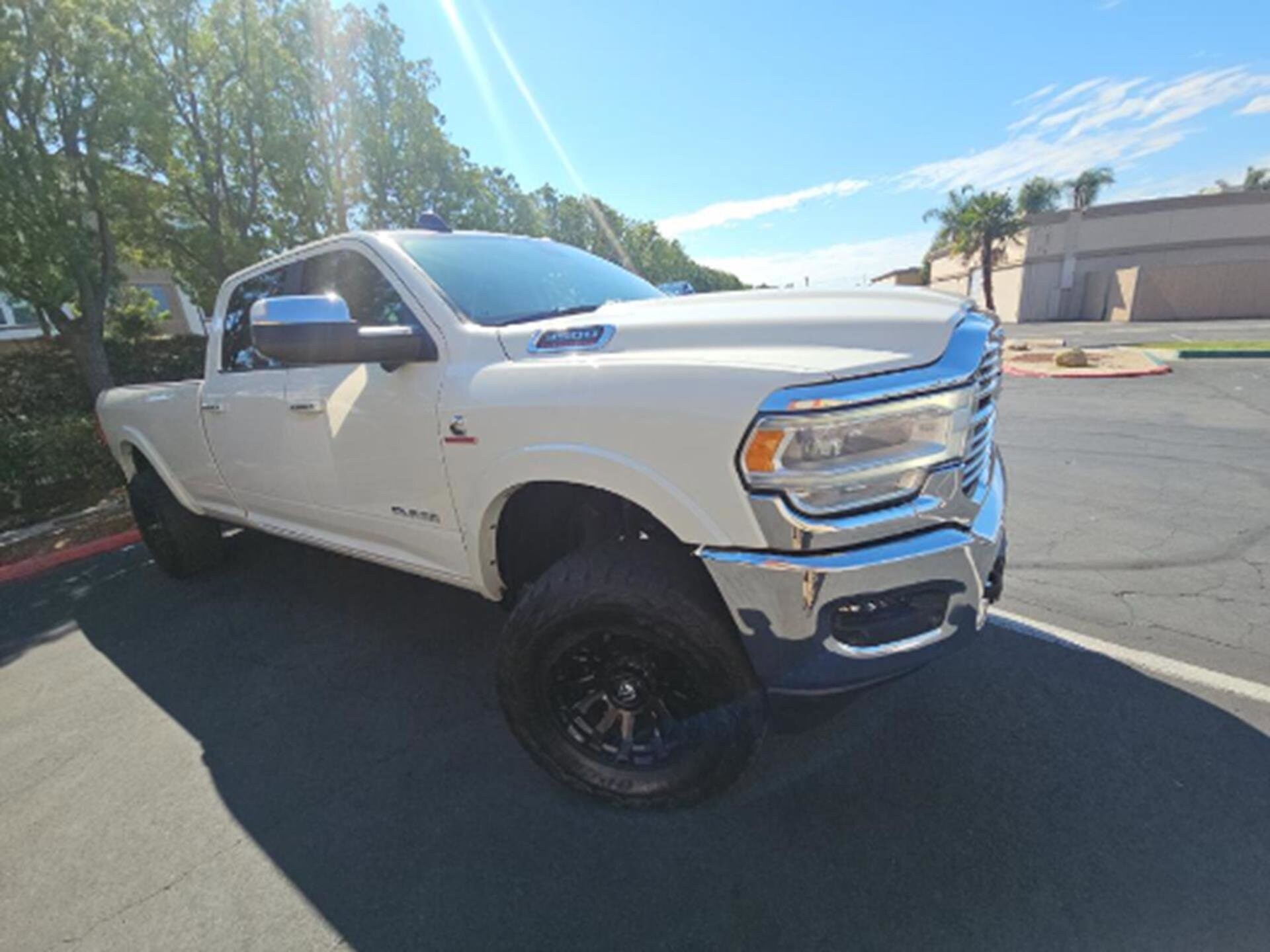 2021 Ram 3500 Laramie photo 3