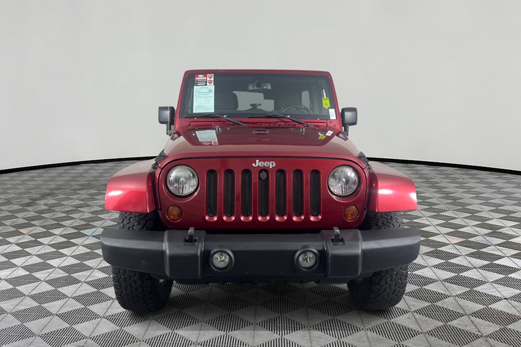 Used 2013 Jeep Wrangler Unlimited Sahara SUV