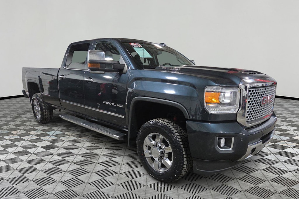 Used 2017 GMC Sierra 3500HD Denali Truck Crew Cab