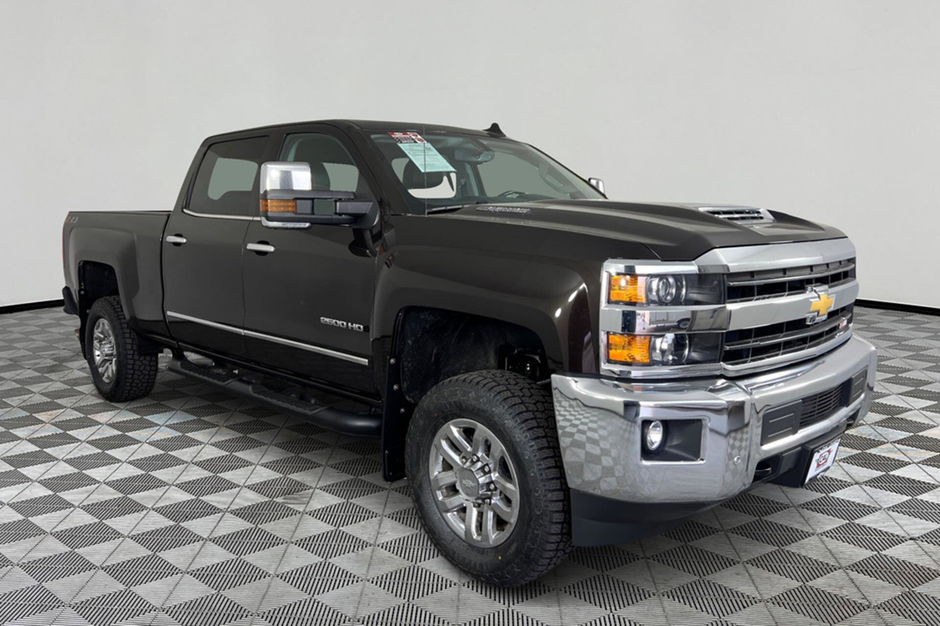 2019 Chevrolet Silverado 2500HD LTZ photo 3