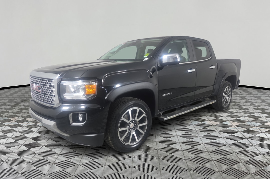 2020 GMC Canyon Denali 4WD Crew Cab Short Box's photo