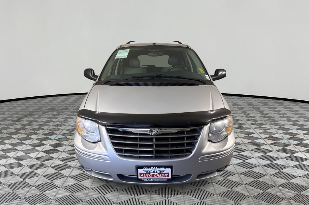 Used 2007 Chrysler Town & Country Limited with VIN 2A4GP64L47R359430 for sale in Omak, WA