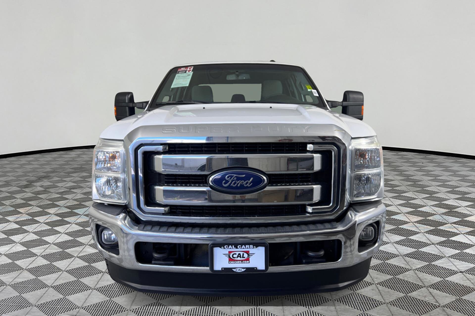 2015 Ford F-250 XLT photo 2