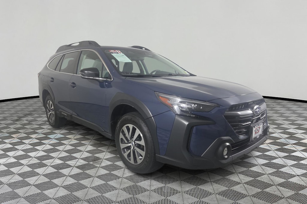 Used 2023 Subaru Outback Premium SUV