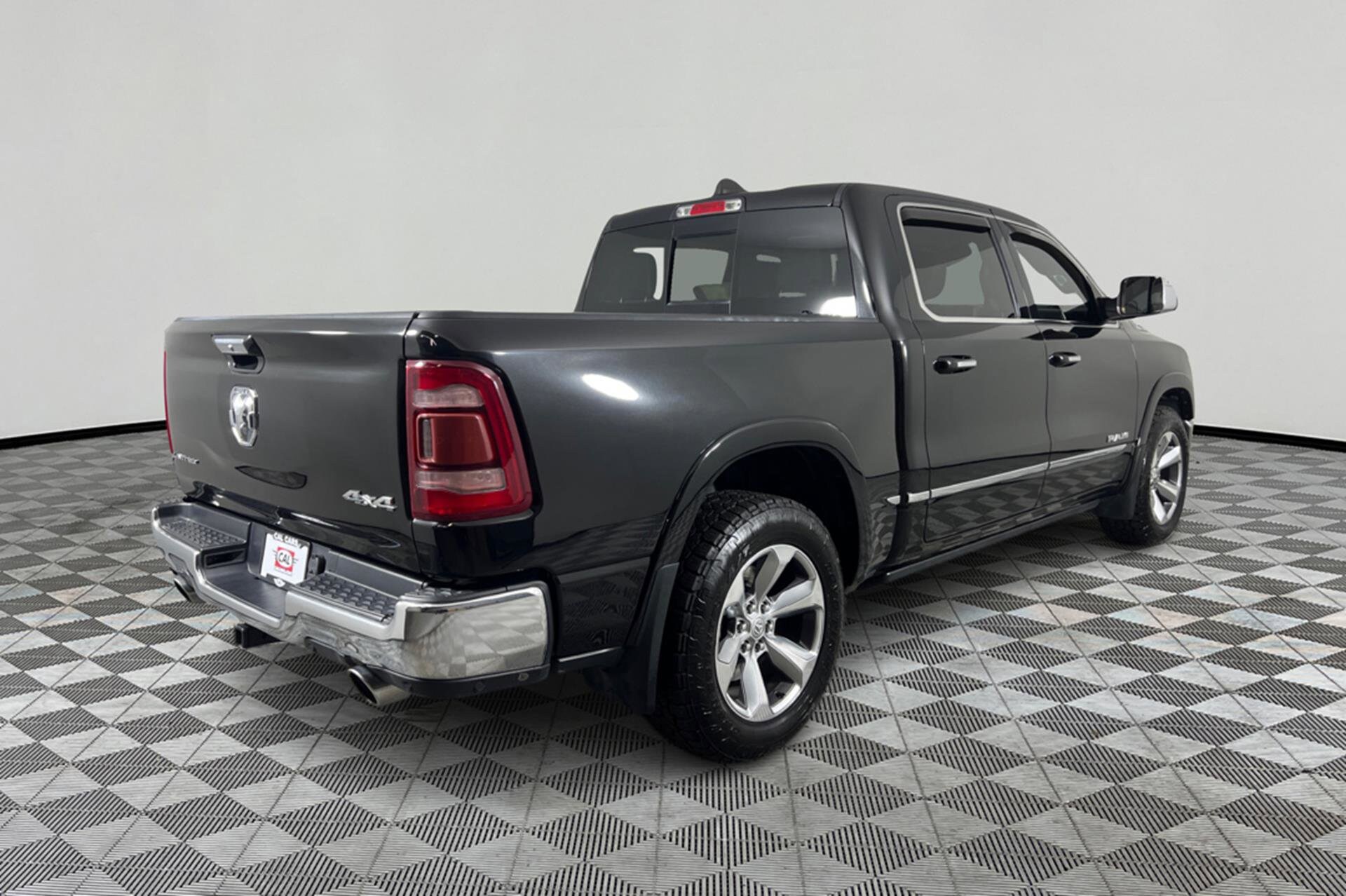 2019 Ram 1500 Limited photo 4