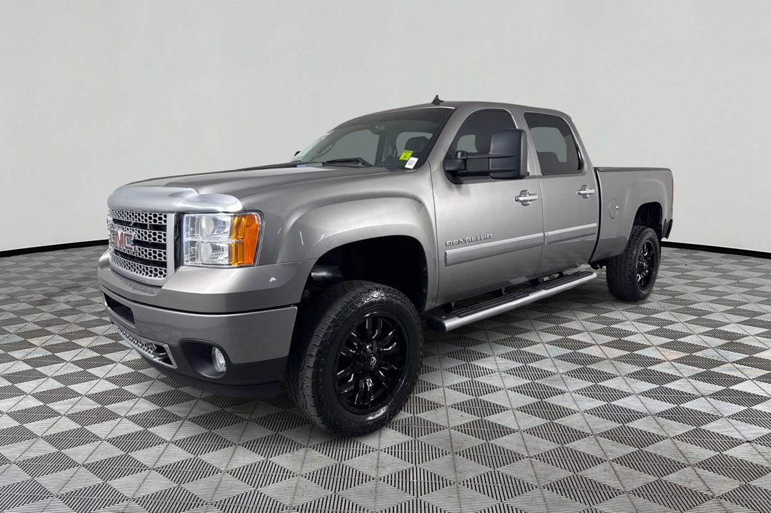 2012 GMC Sierra 4WD Crew Cab Standard Box SRW's photo
