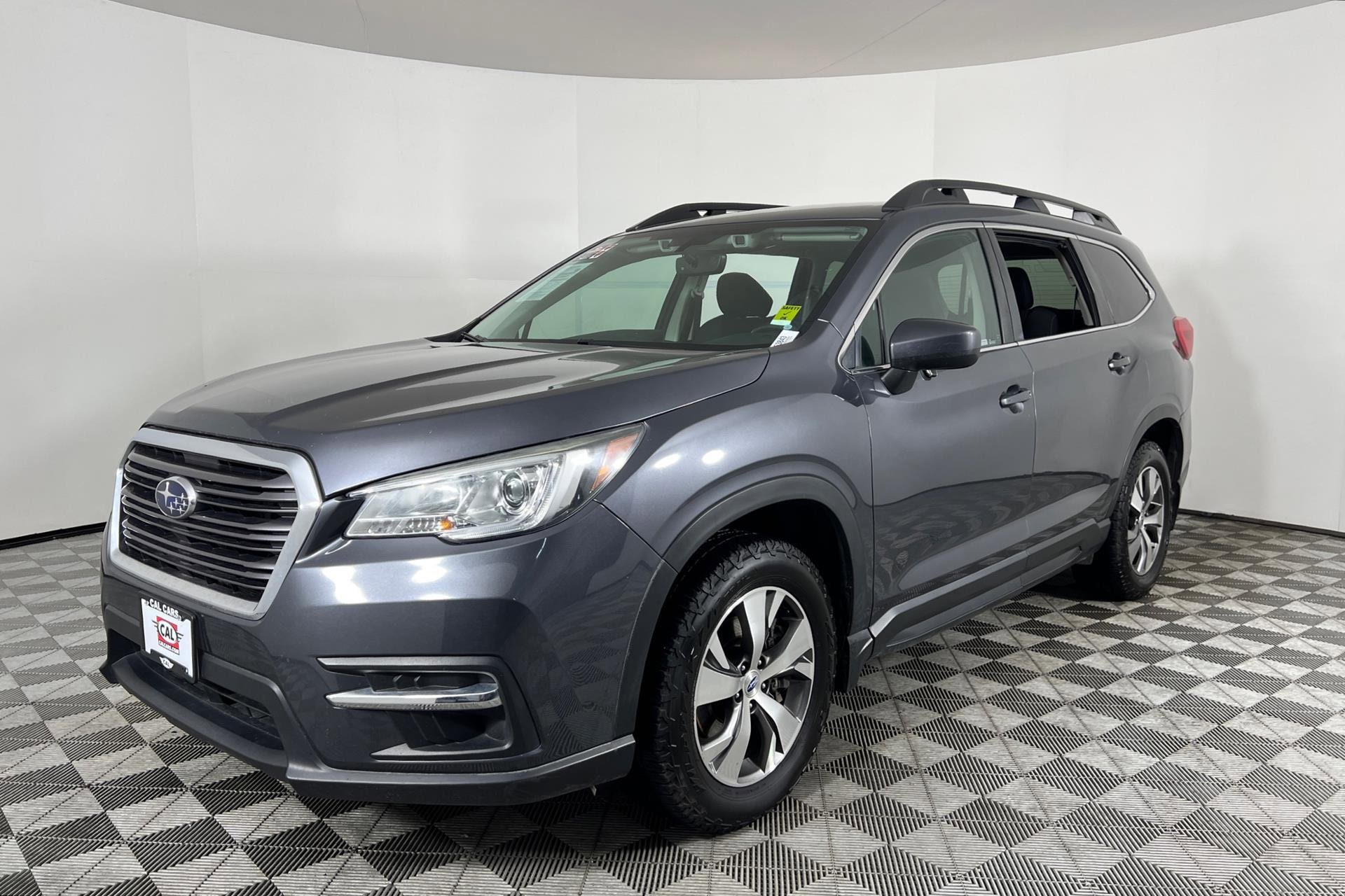2019 Subaru Ascent Premium's photo