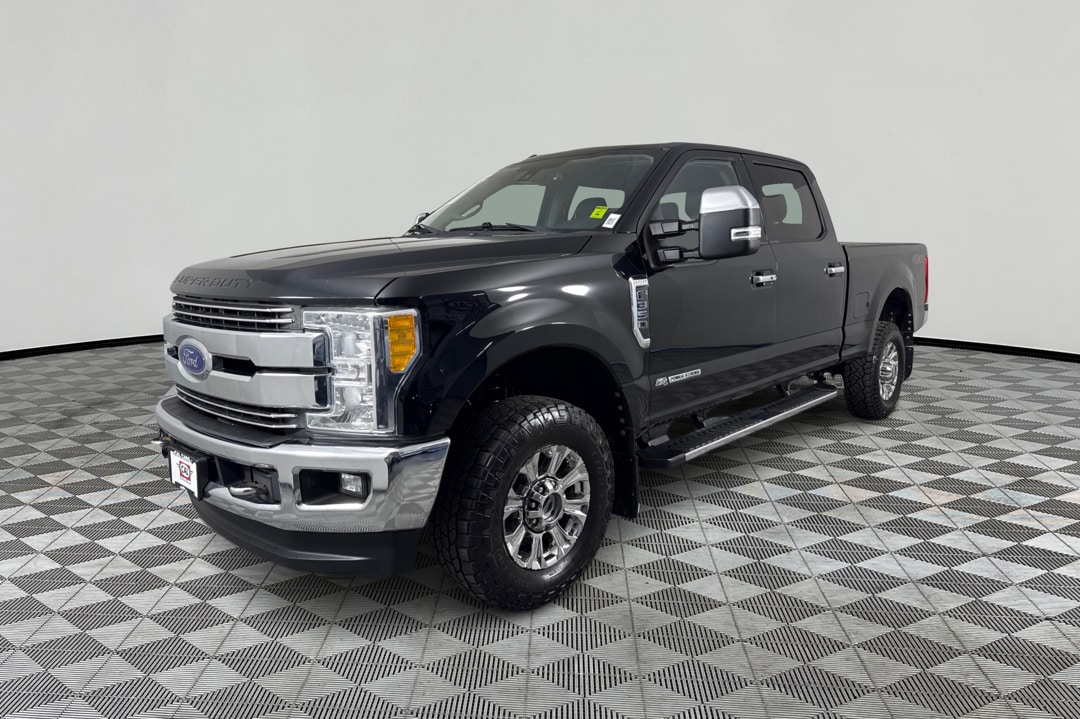 2017 Ford F-350 Lariat 4x4 Crew Cab 6-1/2' Box SRW's photo