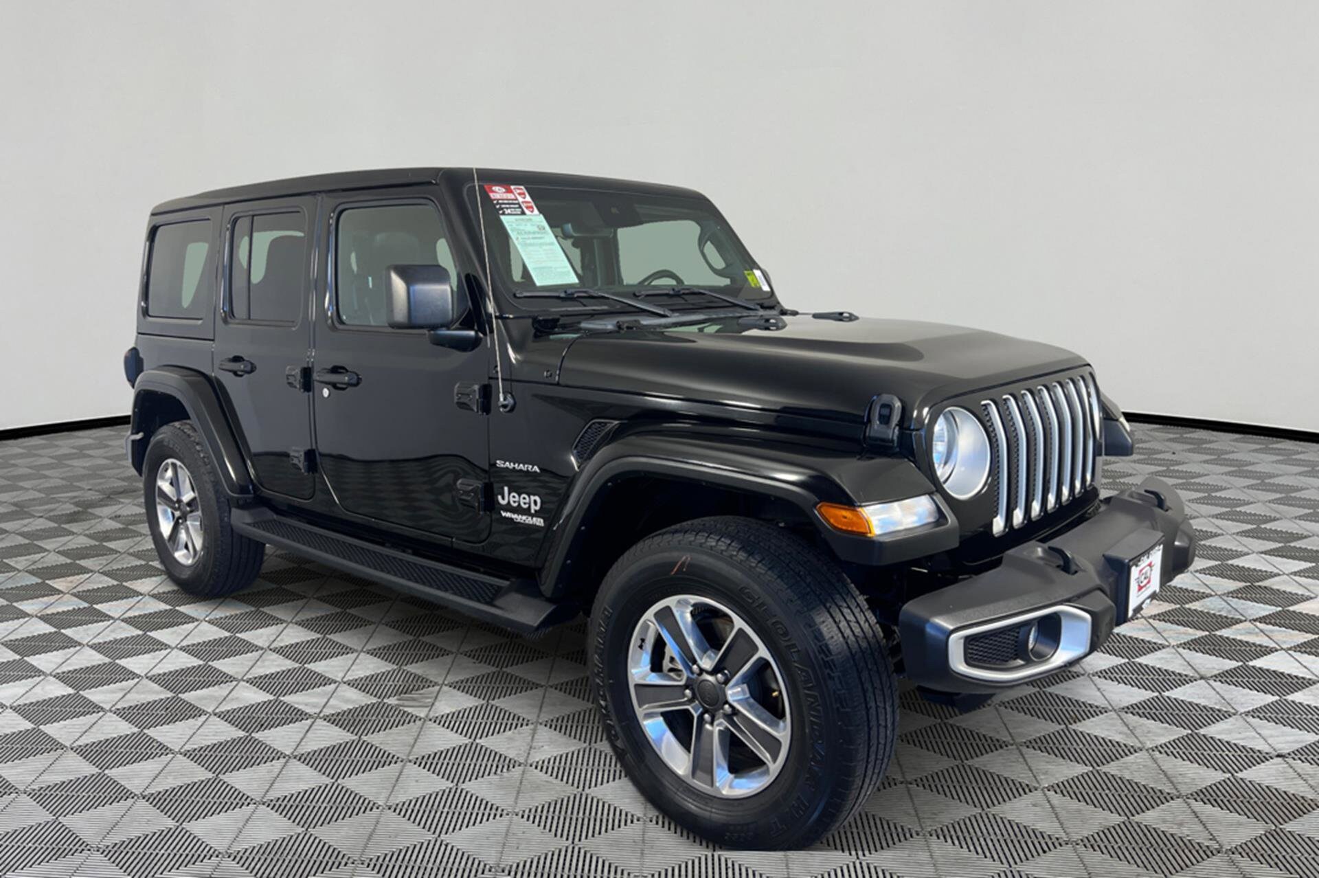 2021 Jeep Wrangler Unlimited Sahara photo 3