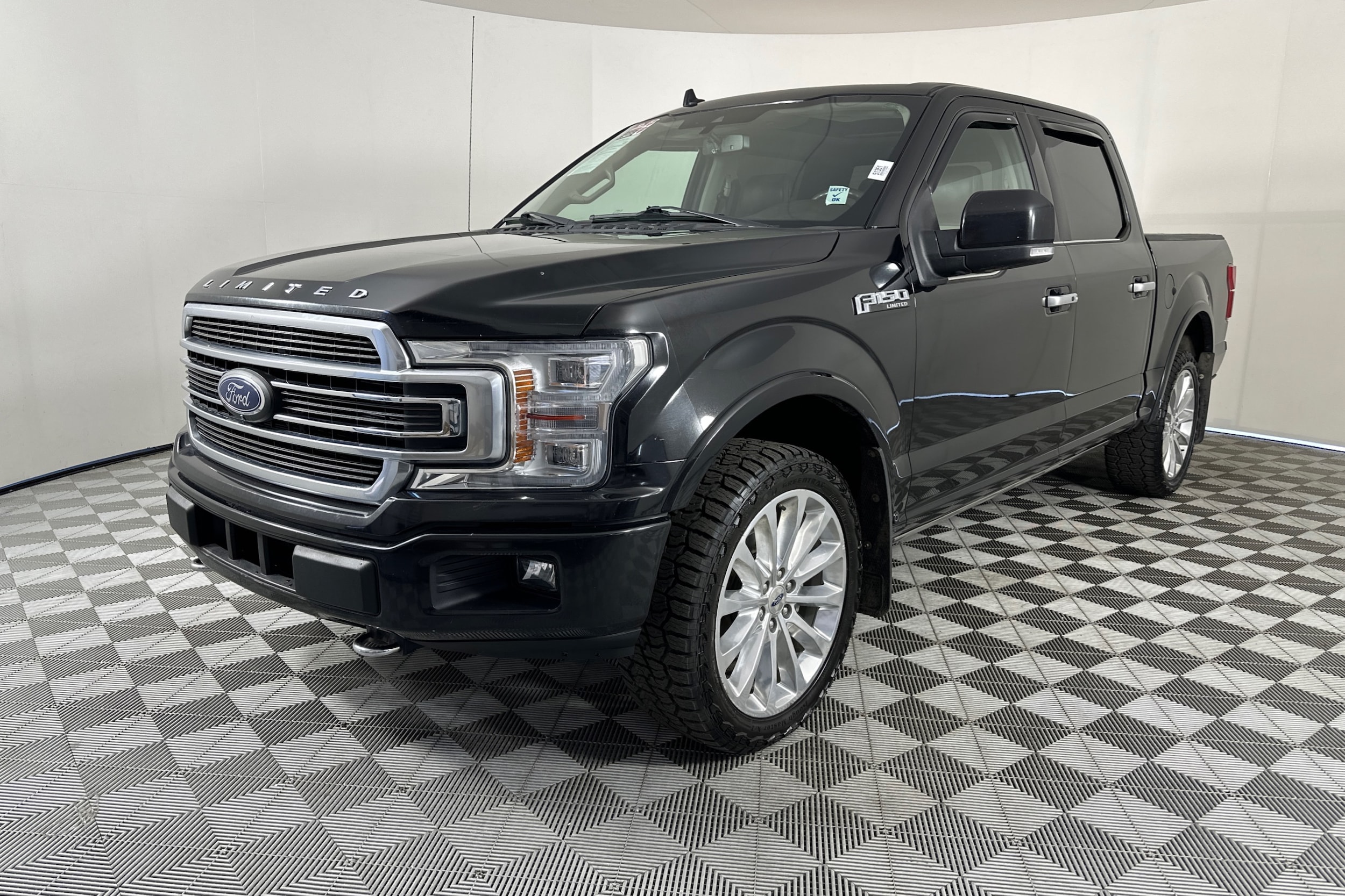 2019 Ford F-150 Limited 4x4 SuperCrew 5-1/2 Box's photo