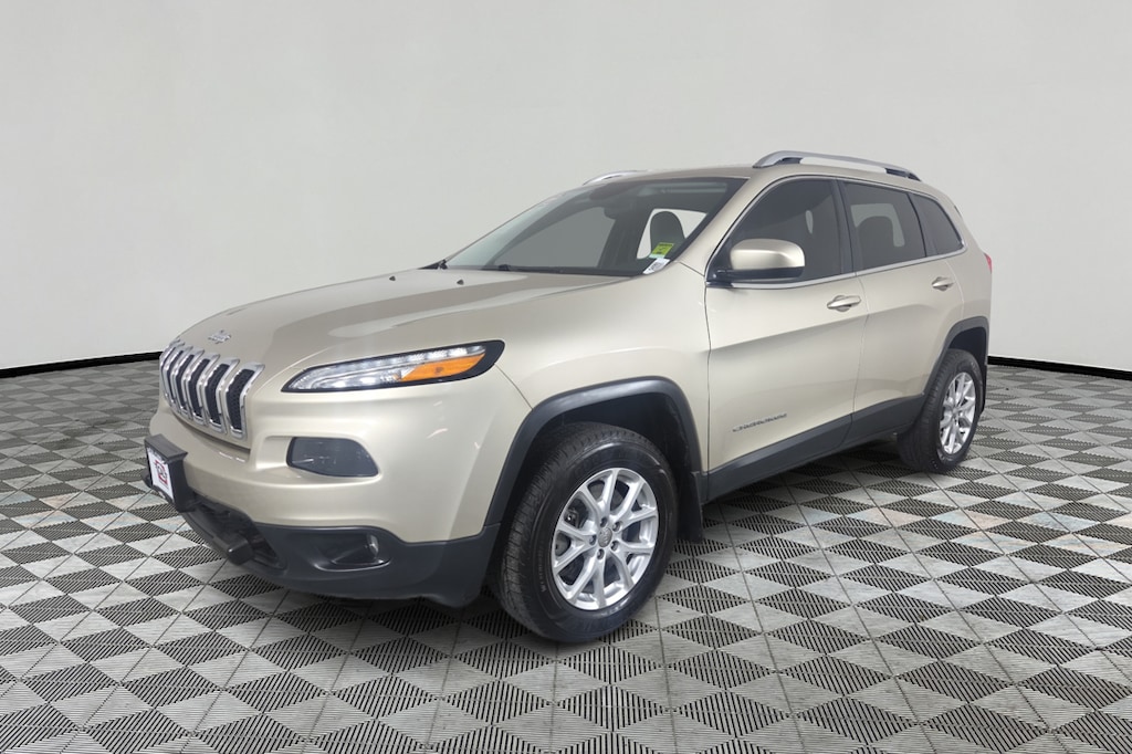 Used 2015 Jeep Cherokee Latitude 4x4 SUV