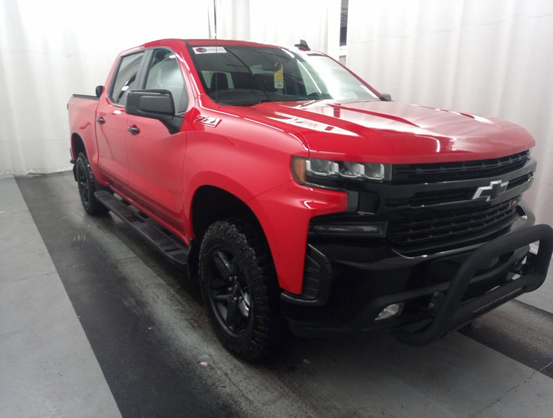2019 Chevrolet Silverado 1500 LT Trail Boss photo 2