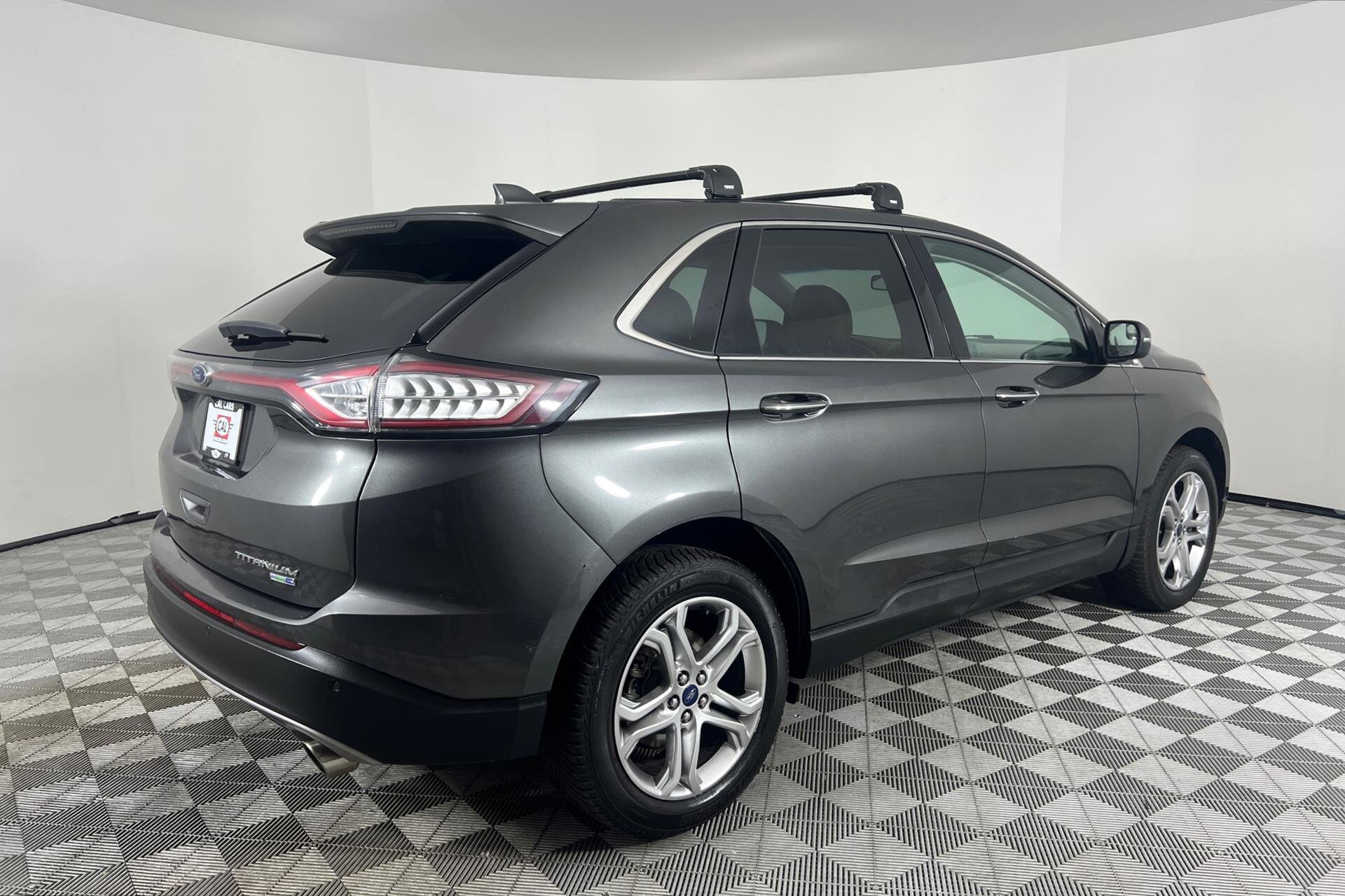 2018 Ford Edge Titanium photo 4