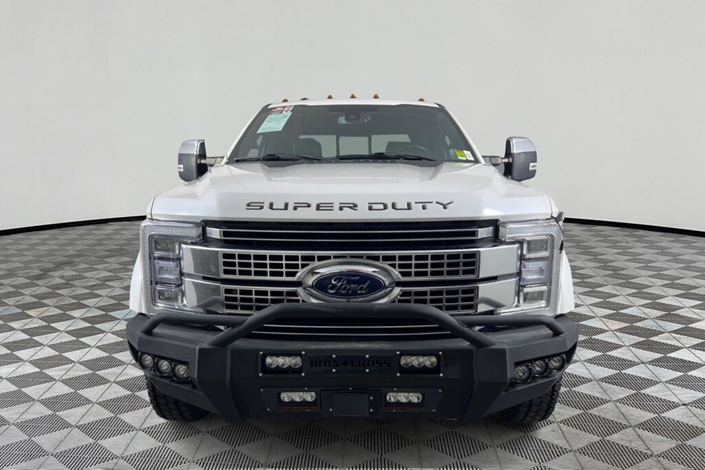 Used 2017 Ford F-450 Truck Crew Cab