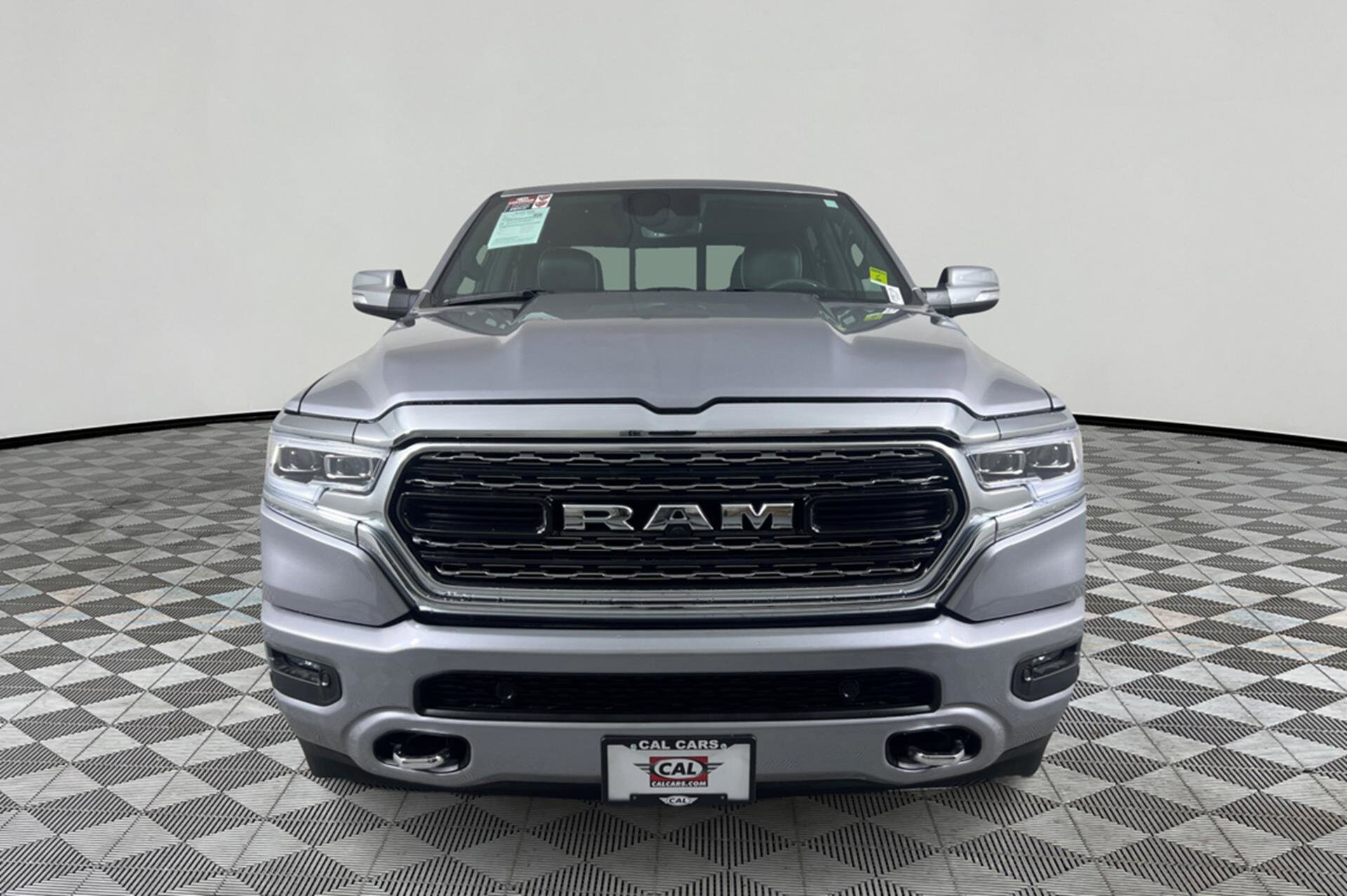 2021 Ram 1500 Limited photo 2