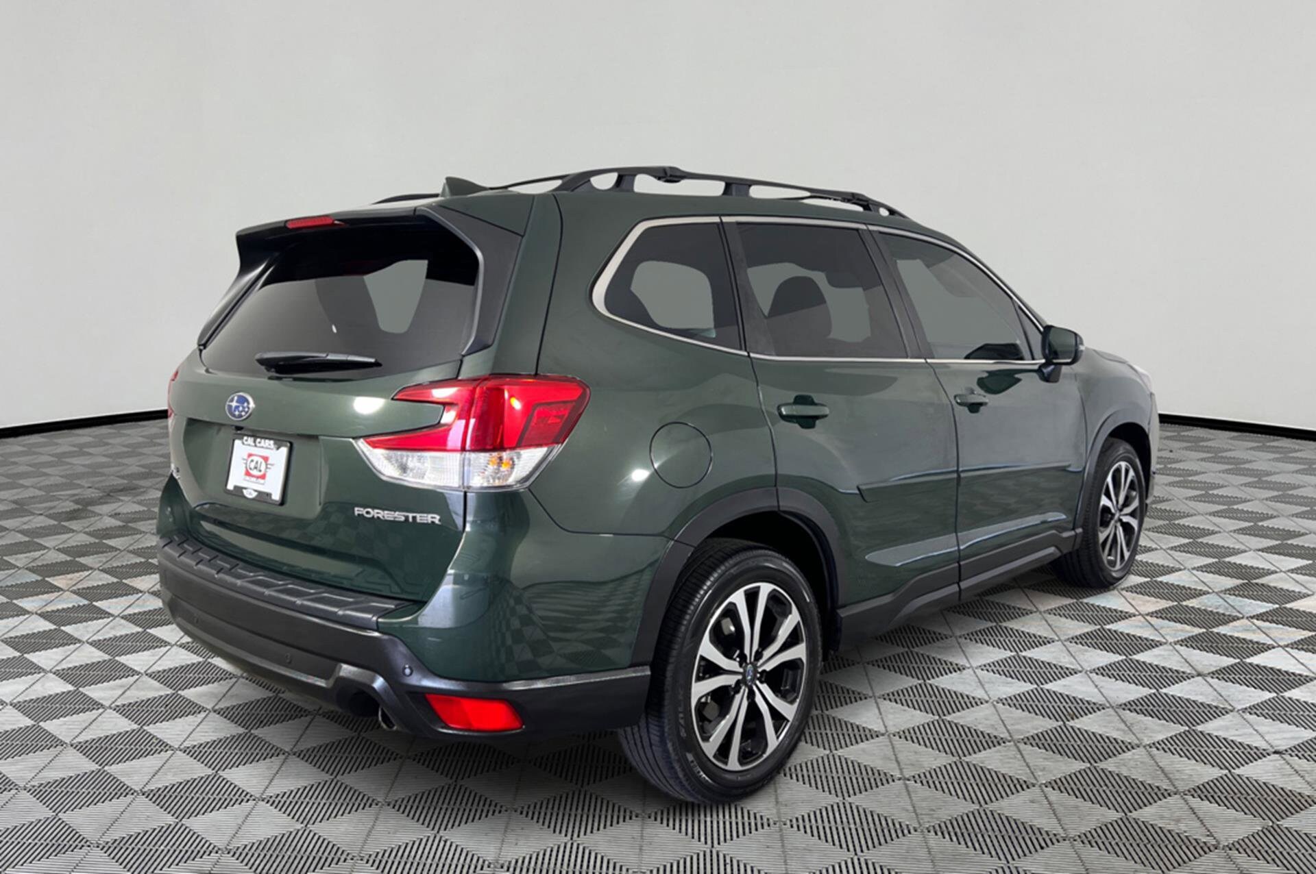 2022 Subaru Forester Limited photo 4