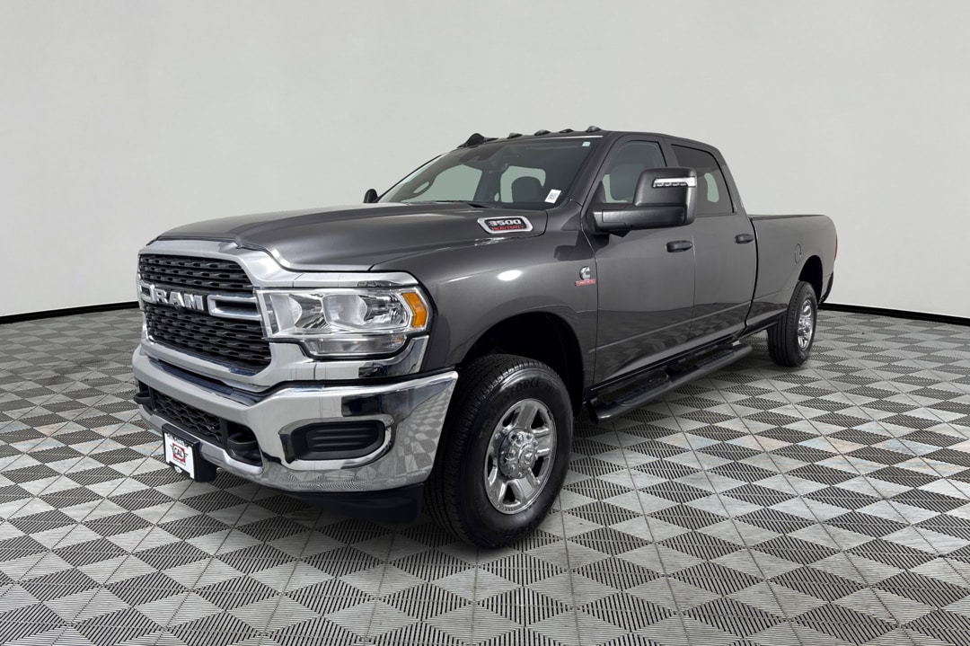 2024 RAM 3500 Tradesman 4X4 Crew Cab LWB's photo