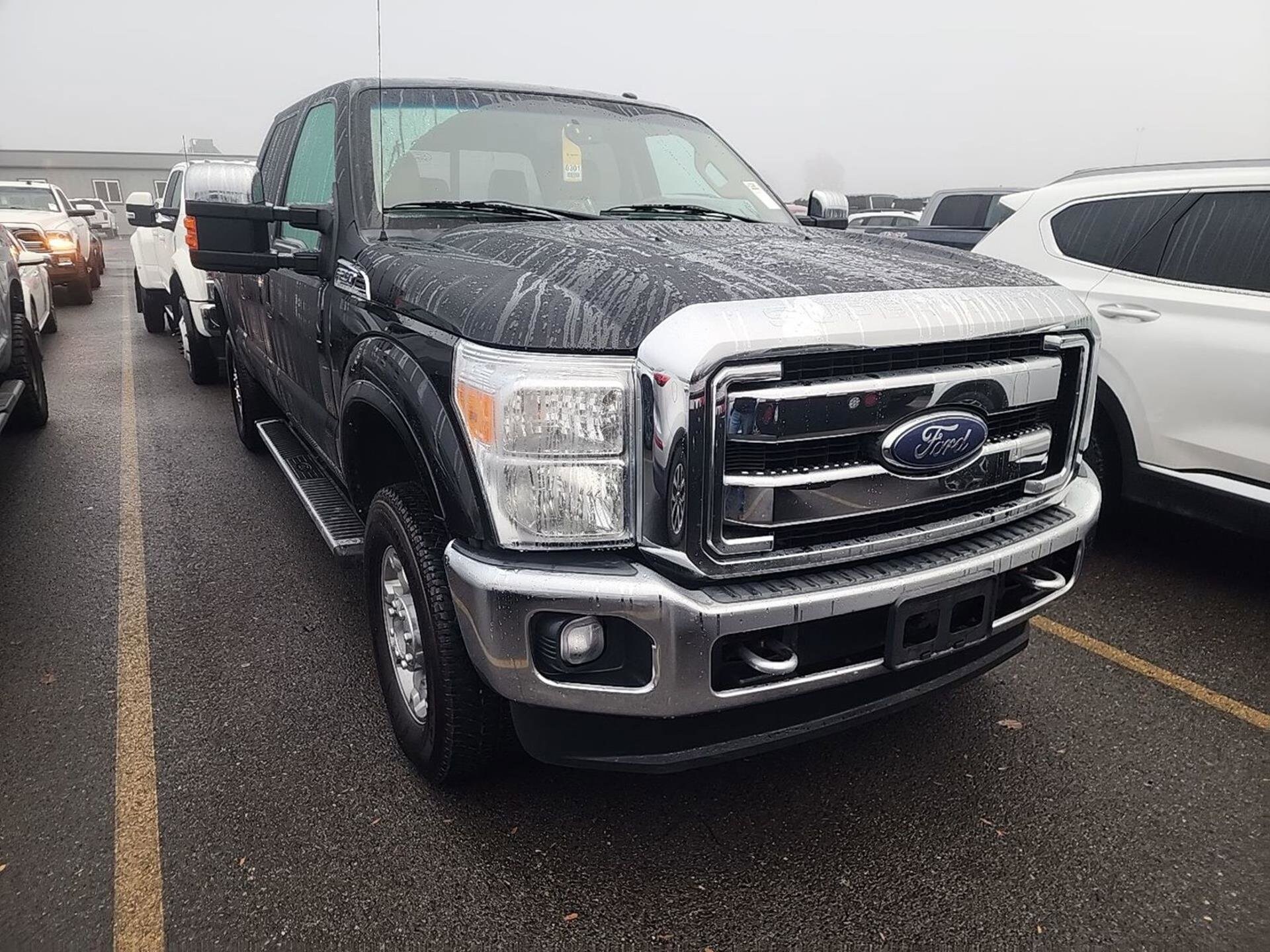 2015 Ford F-250 XLT photo 2