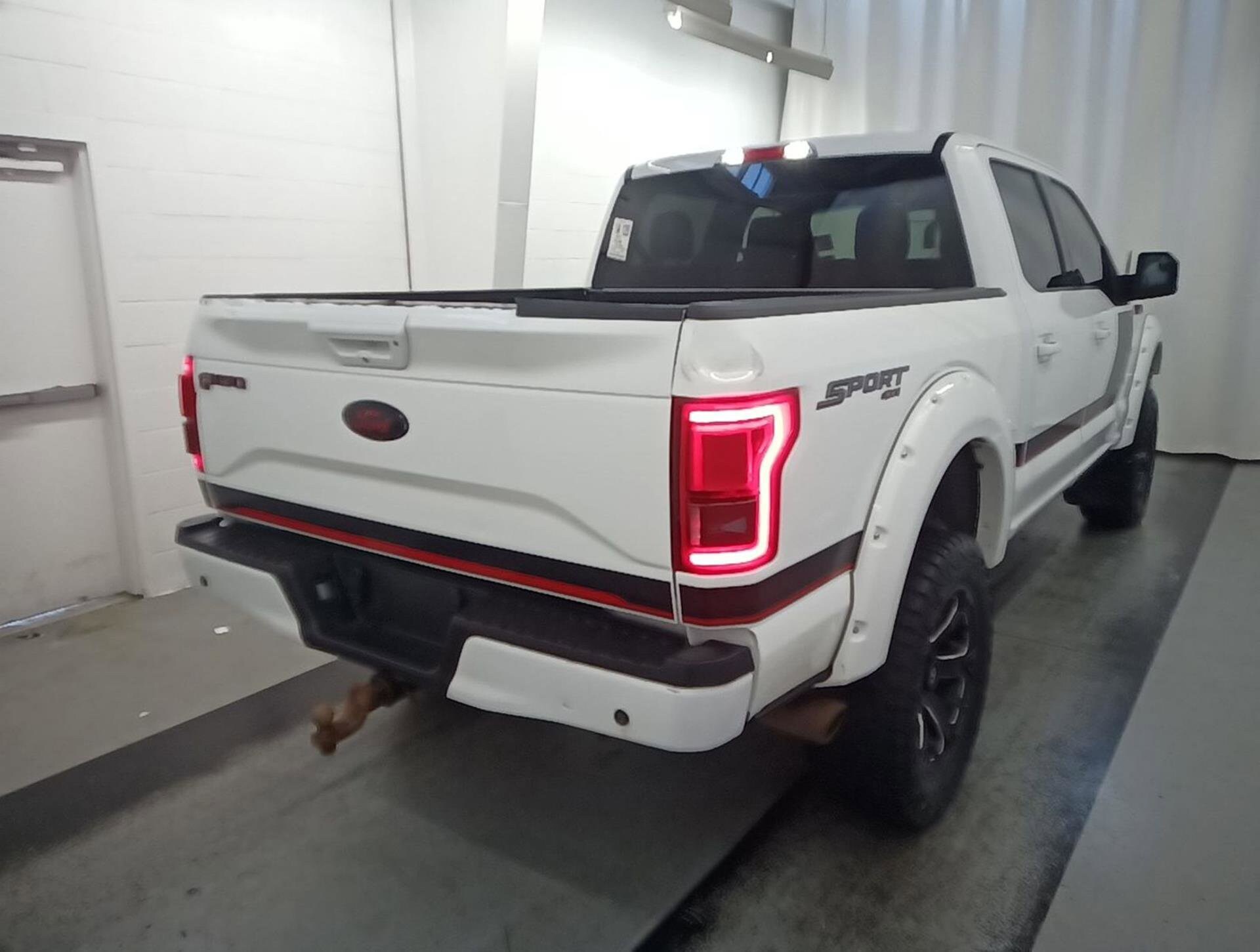 2017 Ford F-150 Lariat photo 3