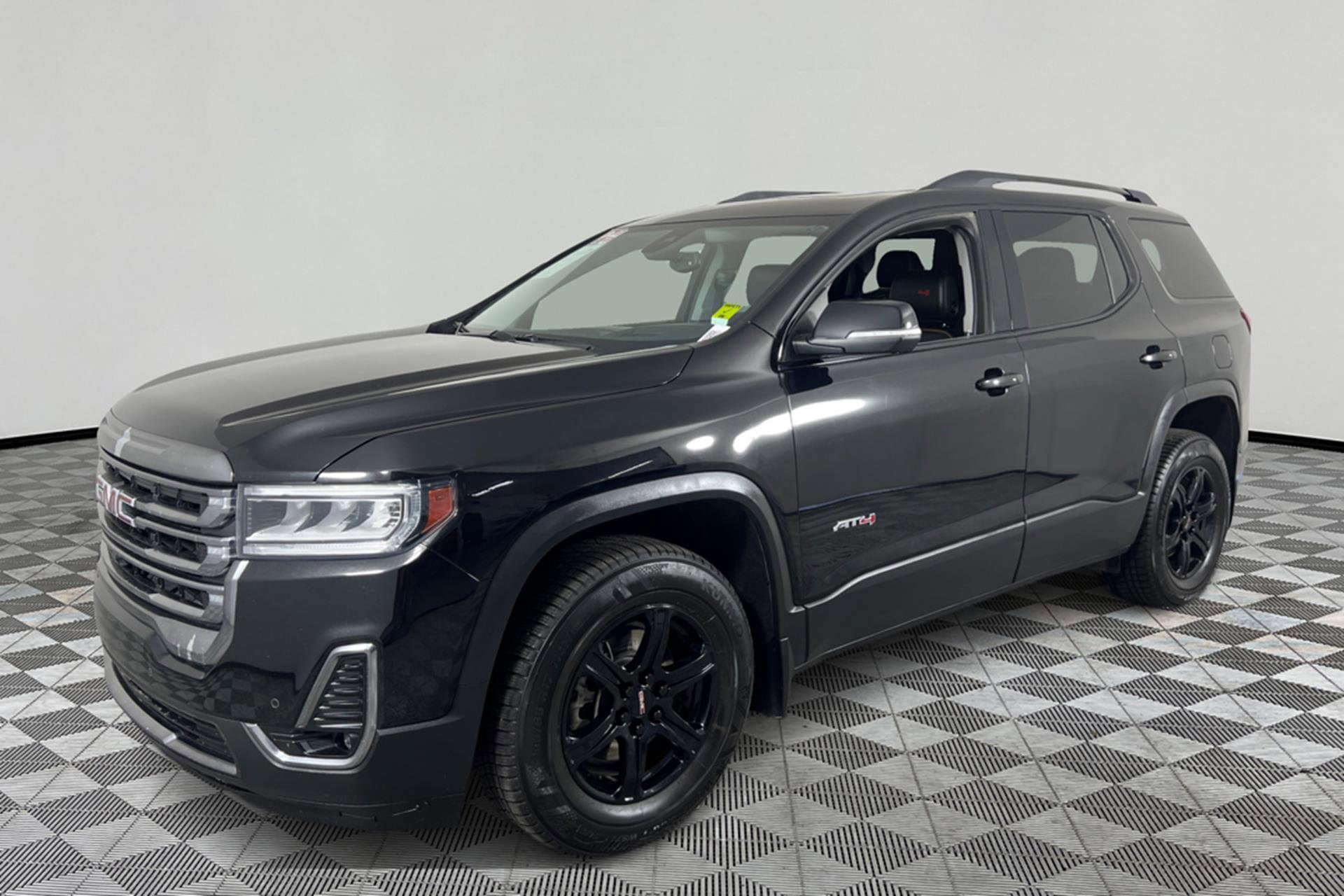 2021 GMC Acadia AT4's photo