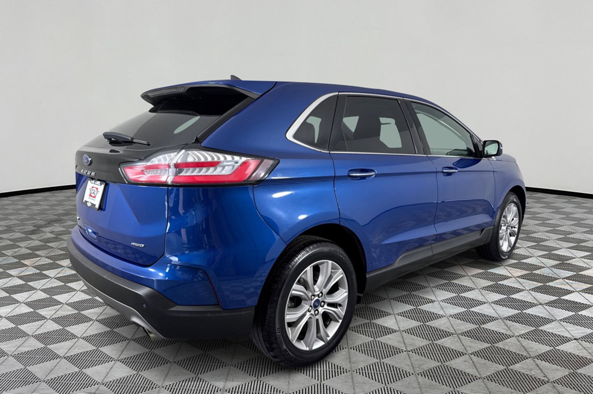 2022 Ford Edge Titanium photo 4