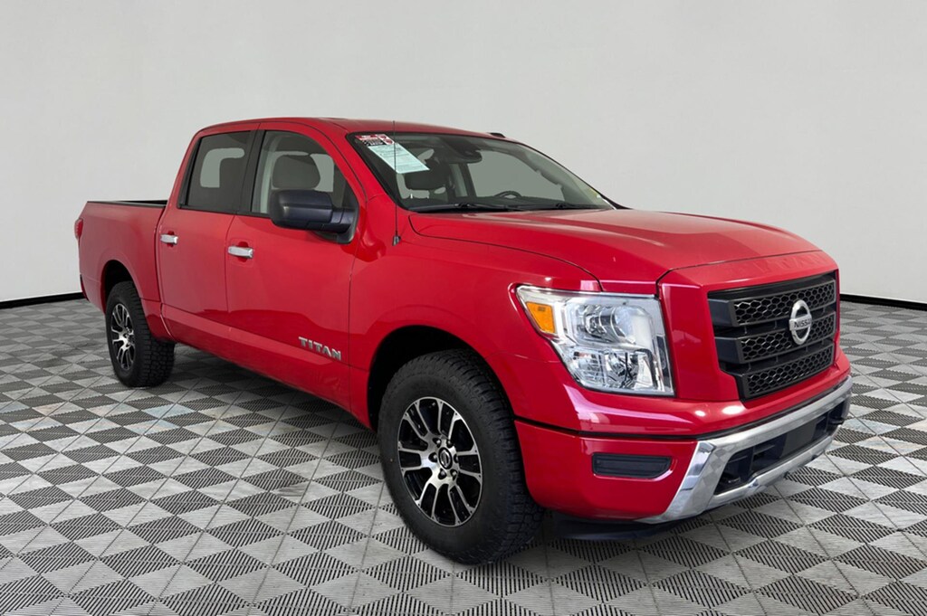 Used 2021 Nissan Titan SV Truck Crew Cab