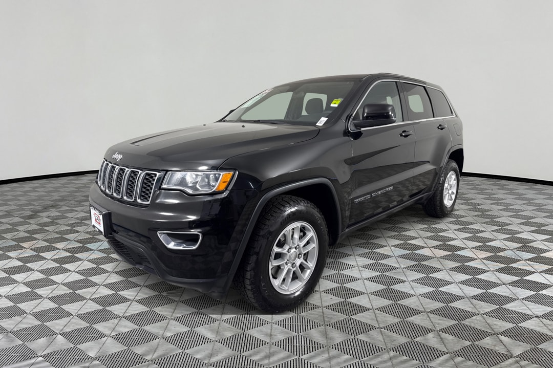 2019 Jeep Grand Cherokee Laredo 4WD's photo