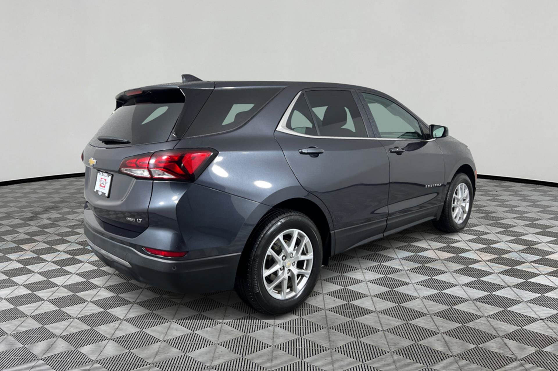 2023 Chevrolet Equinox LT photo 4