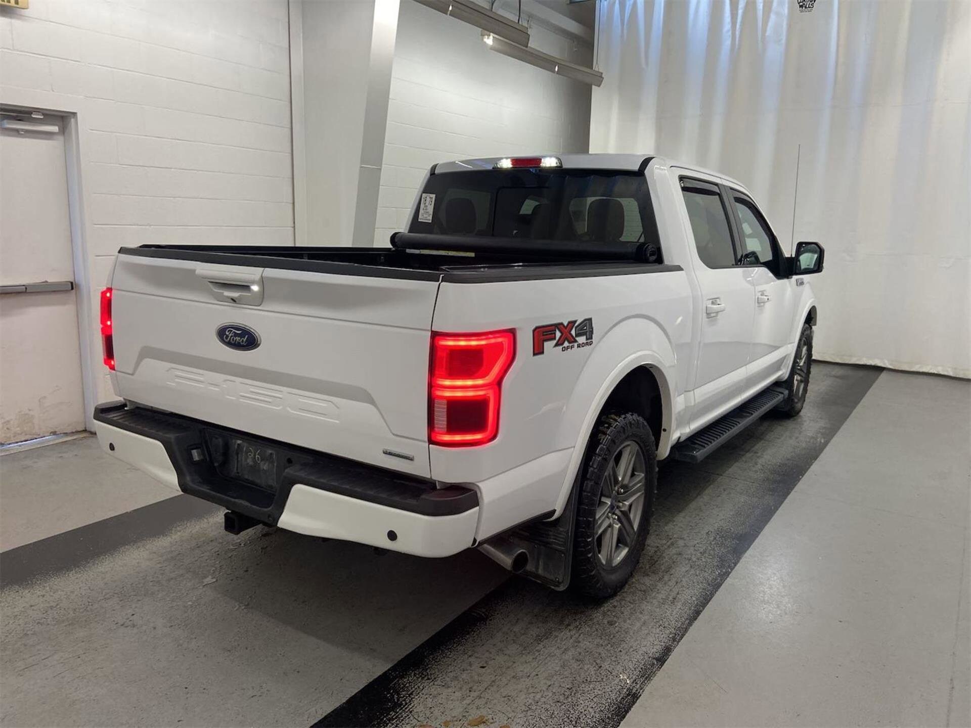 2020 Ford F-150 Lariat photo 3