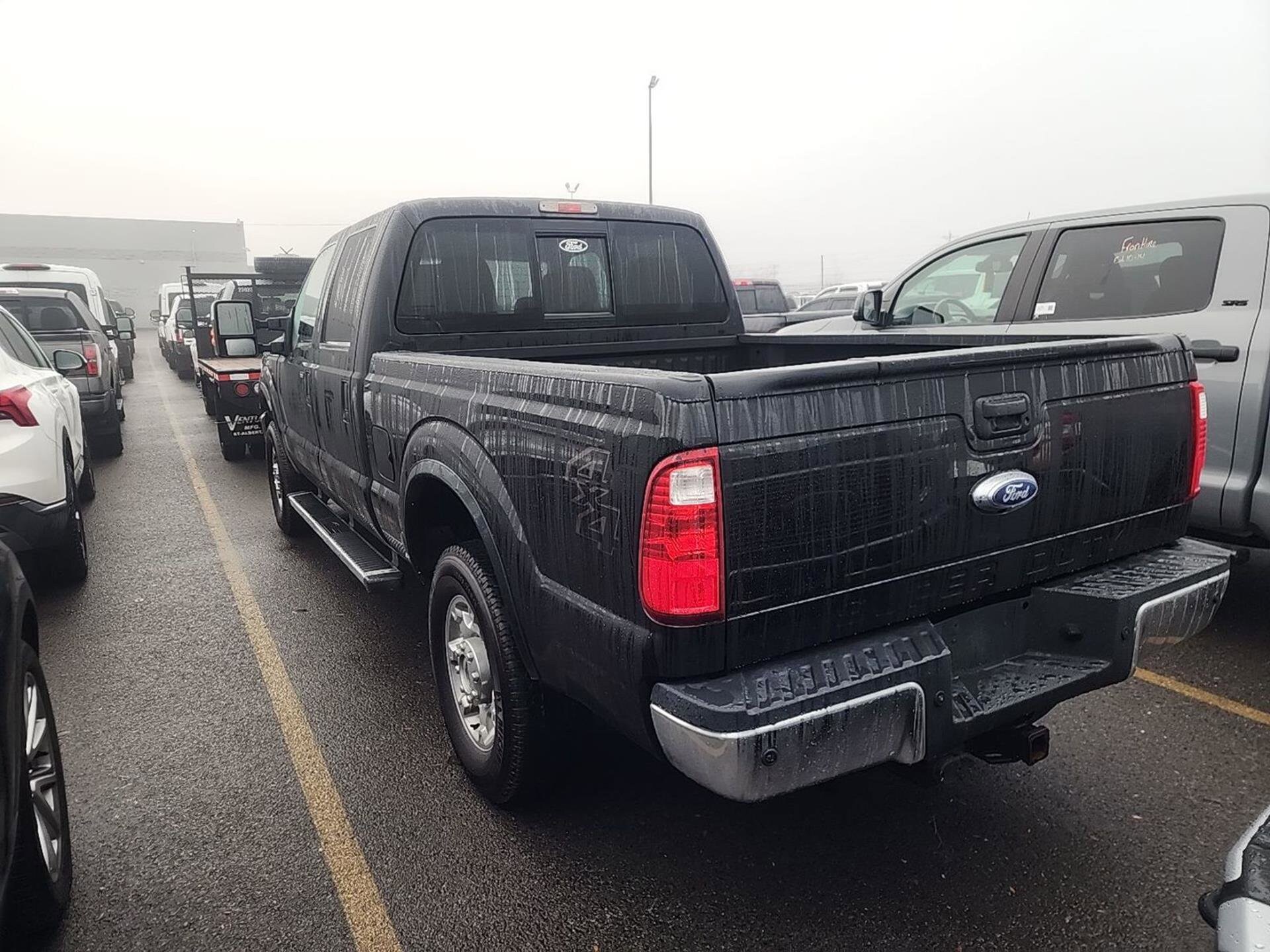 2015 Ford F-250 XLT photo 4