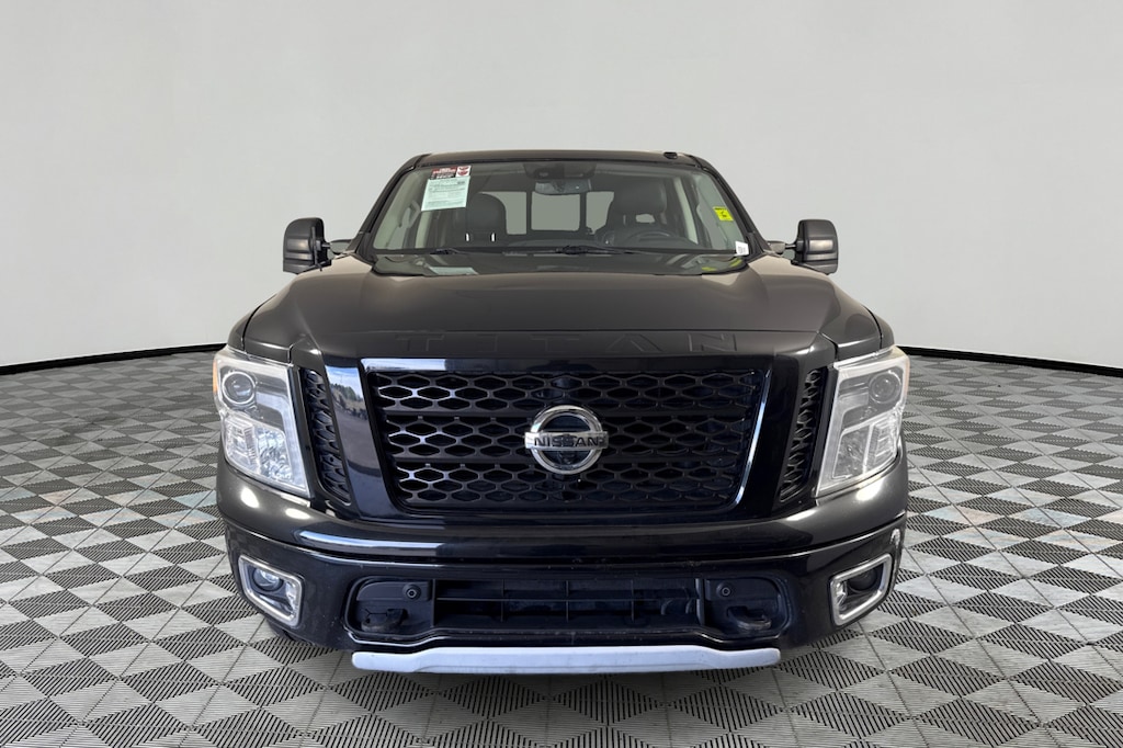 Used 2017 Nissan Titan S 4x4 Crew Cab Truck Crew Cab