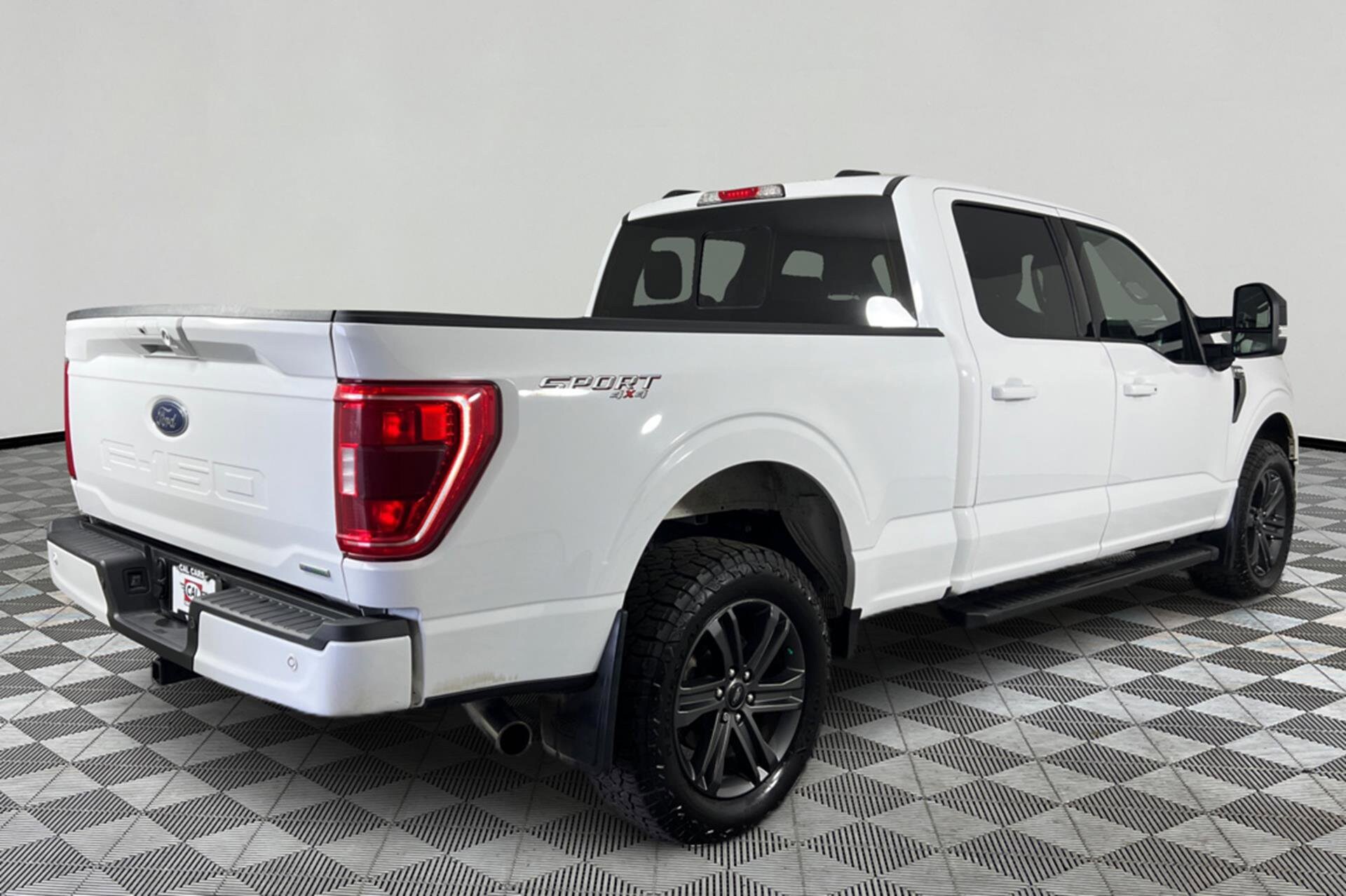 2023 Ford F-150 XLT photo 4