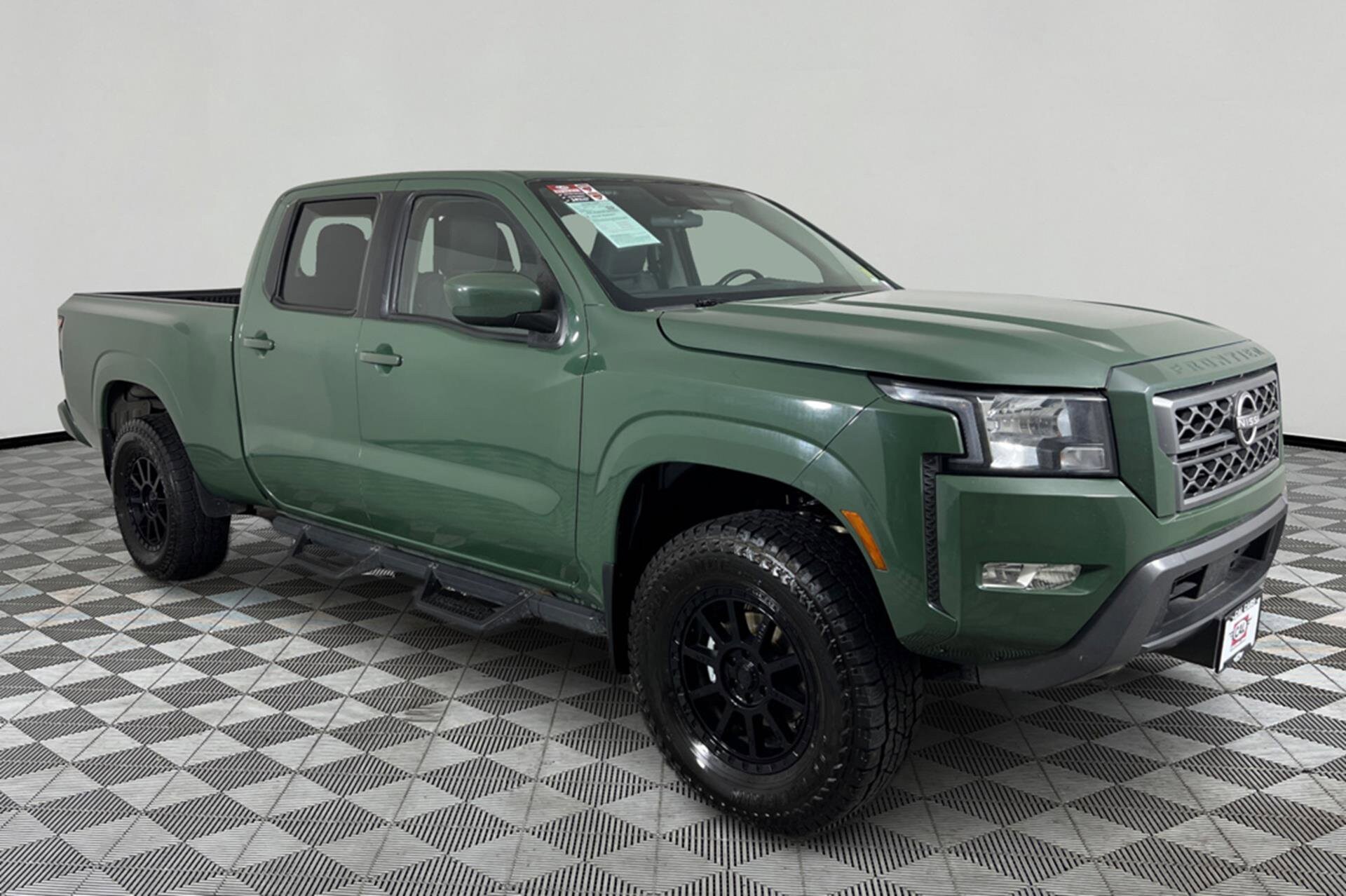 2022 Nissan Frontier SV photo 3