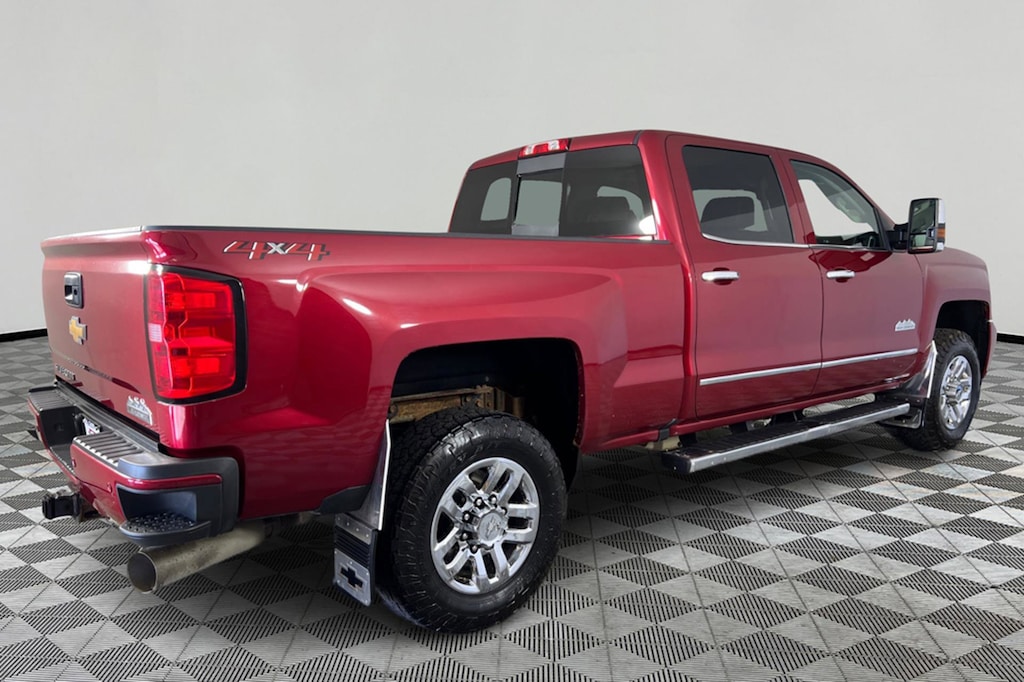 Used 2018 Chevrolet Silverado 3500HD High Country Truck Crew Cab
