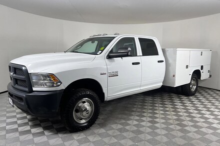 2013 Ram 3500 Chassis Tradesman/SLT/Laramie 4x4 Truck Crew Cab