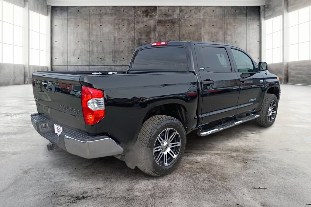 Used 2017 Toyota Tundra SR5 Crewmax 5.5 Bed 5.7L (Natl) Truck CrewMax
