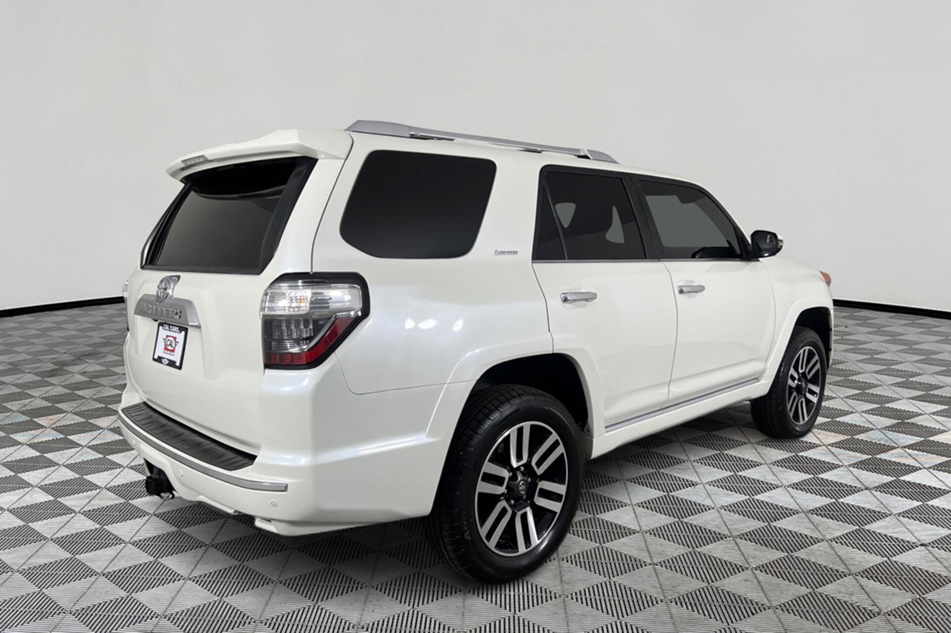 2018 Toyota 4Runner Limited photo 4