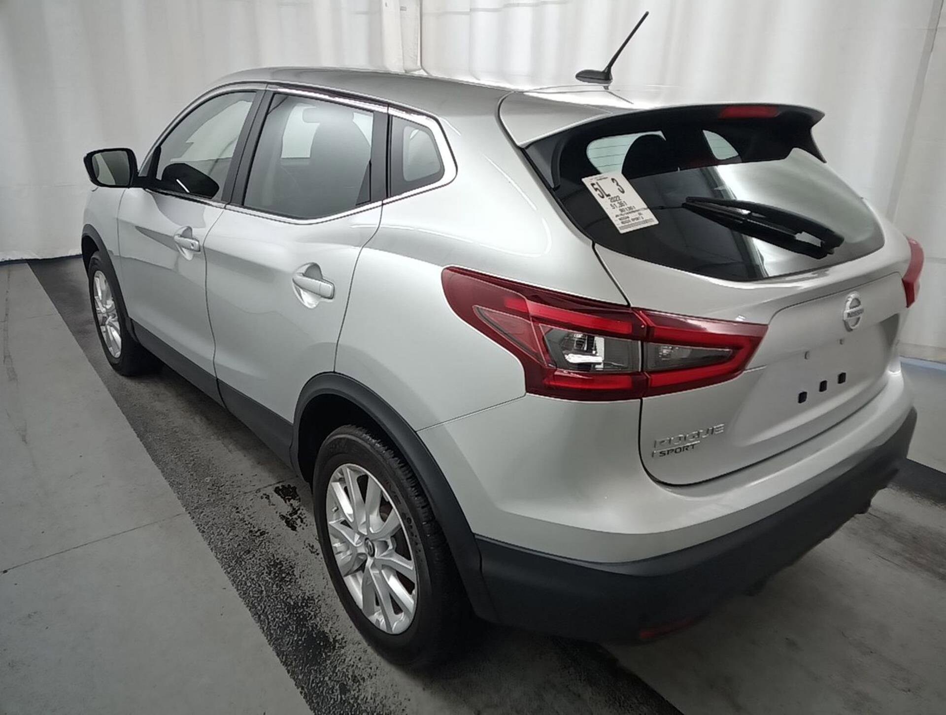 2022 Nissan Rogue Sport S photo 4