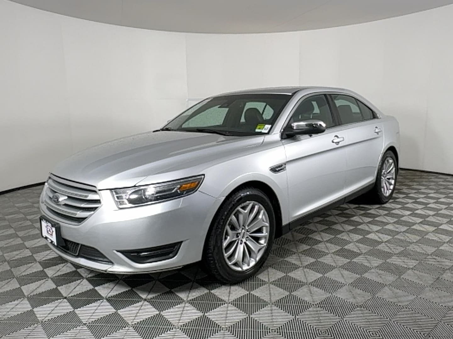2019 Ford Taurus Limited