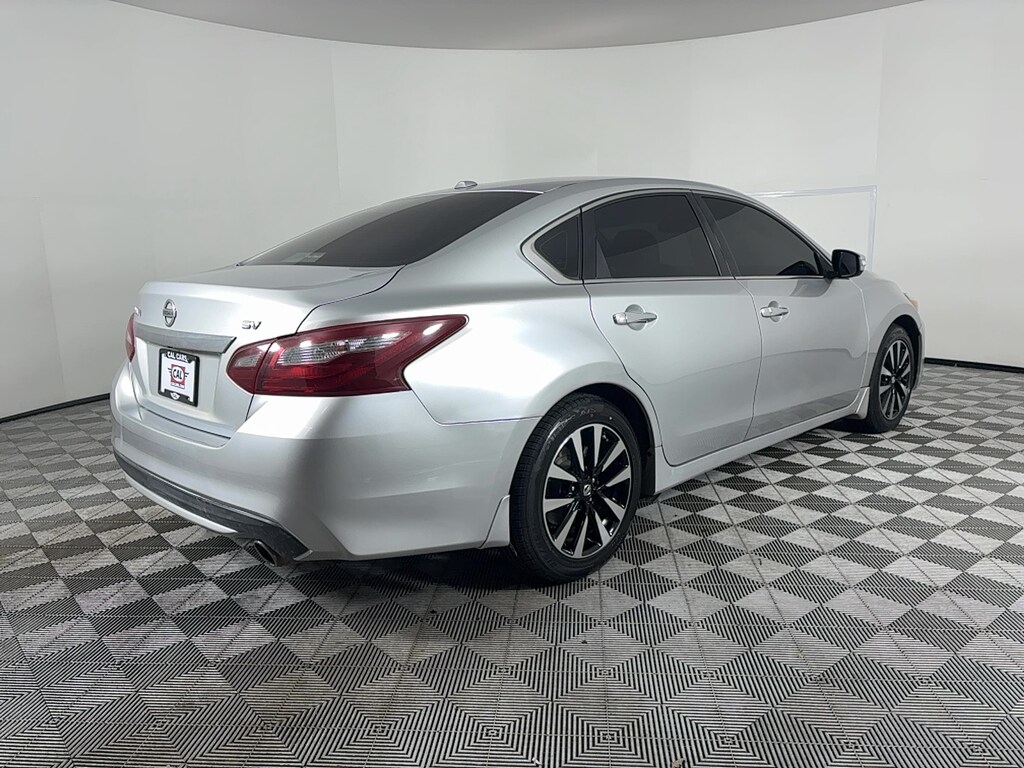 Used 2018 Nissan Altima 2.5 SV Sedan