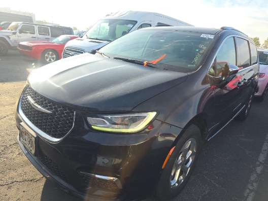 2021 Chrysler Pacifica Limited's photo