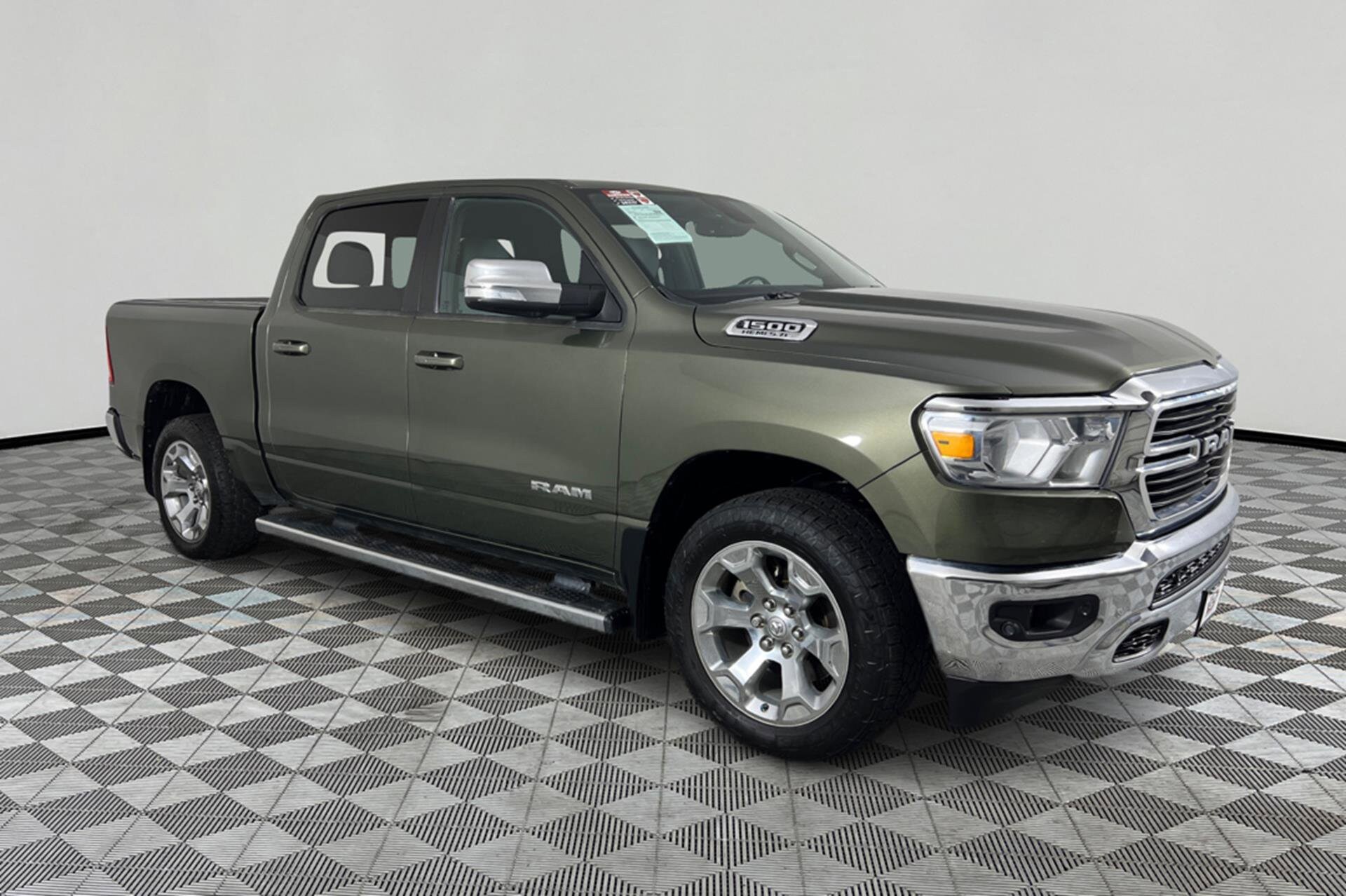 2021 Ram 1500 Big Horn Lone Star photo 3