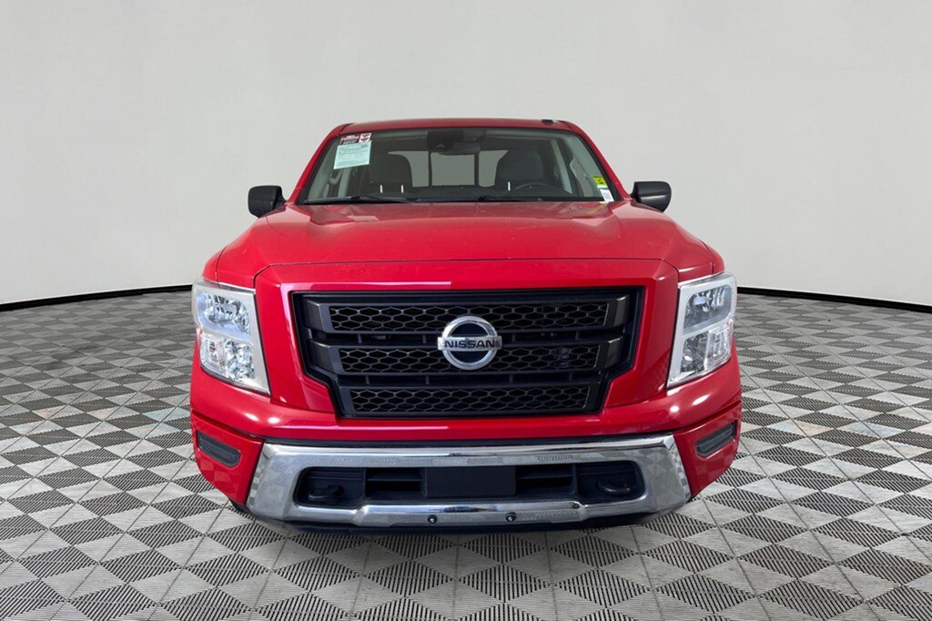 Used 2021 Nissan Titan SV Truck Crew Cab