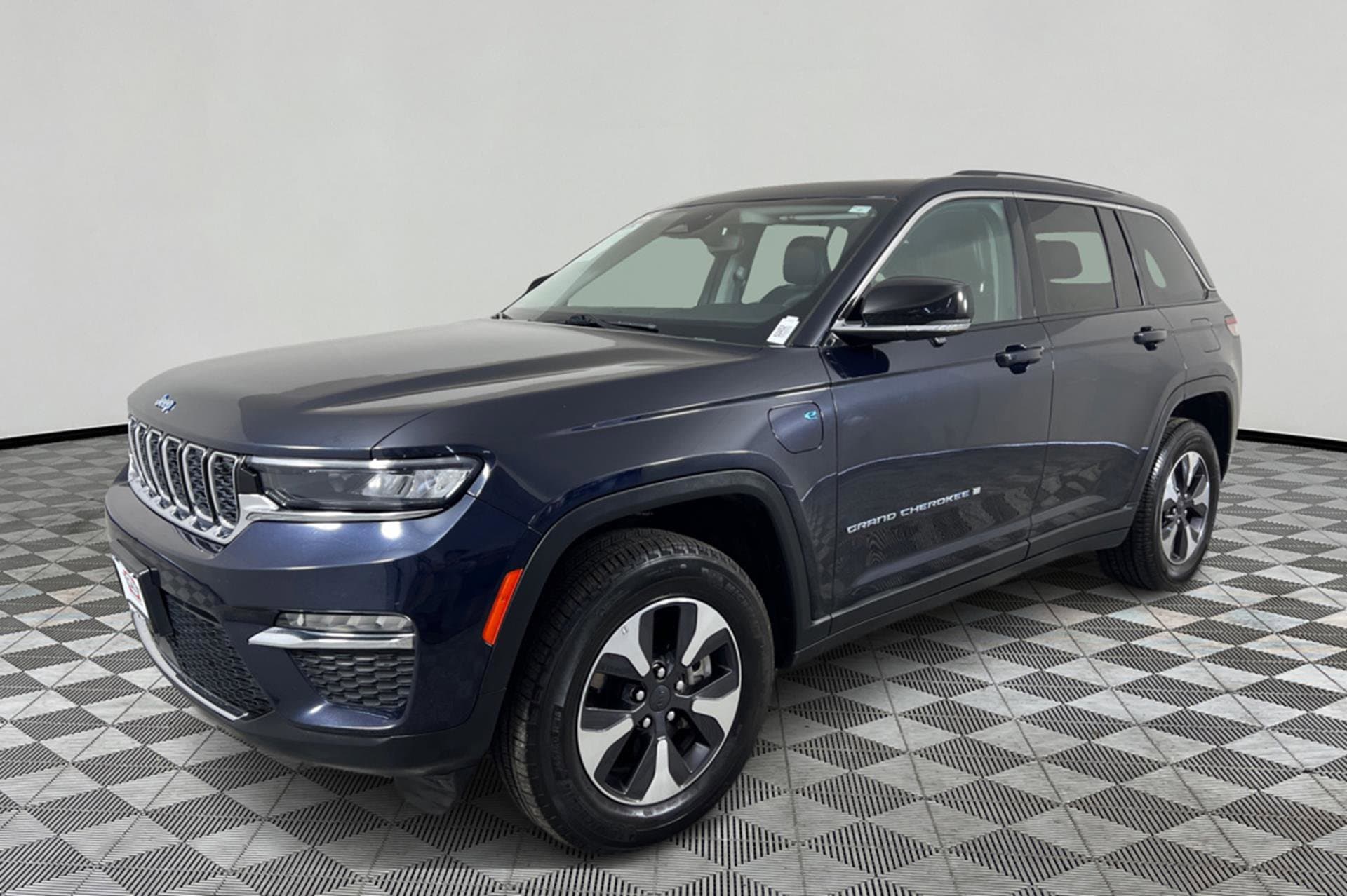 2024 Jeep Grand Cherokee 4xe's photo