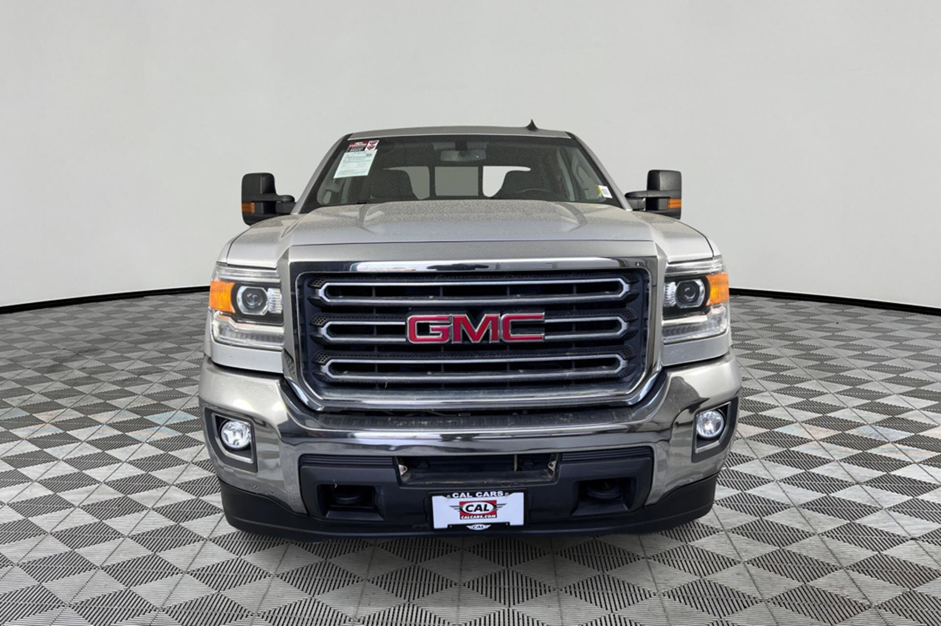 2017 Gmc Sierra SLE photo 2