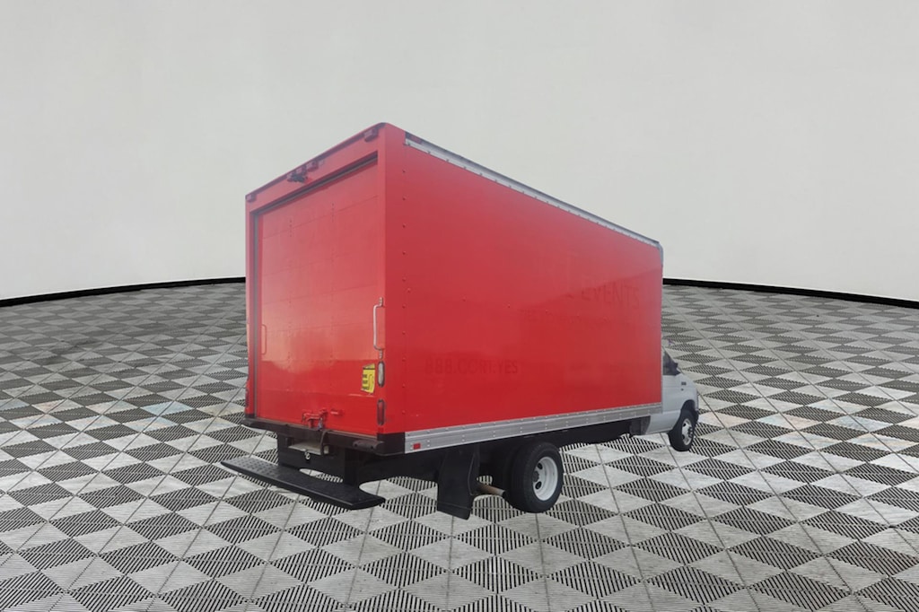 Used 2016 Ford E-450 Cutaway Base Truck