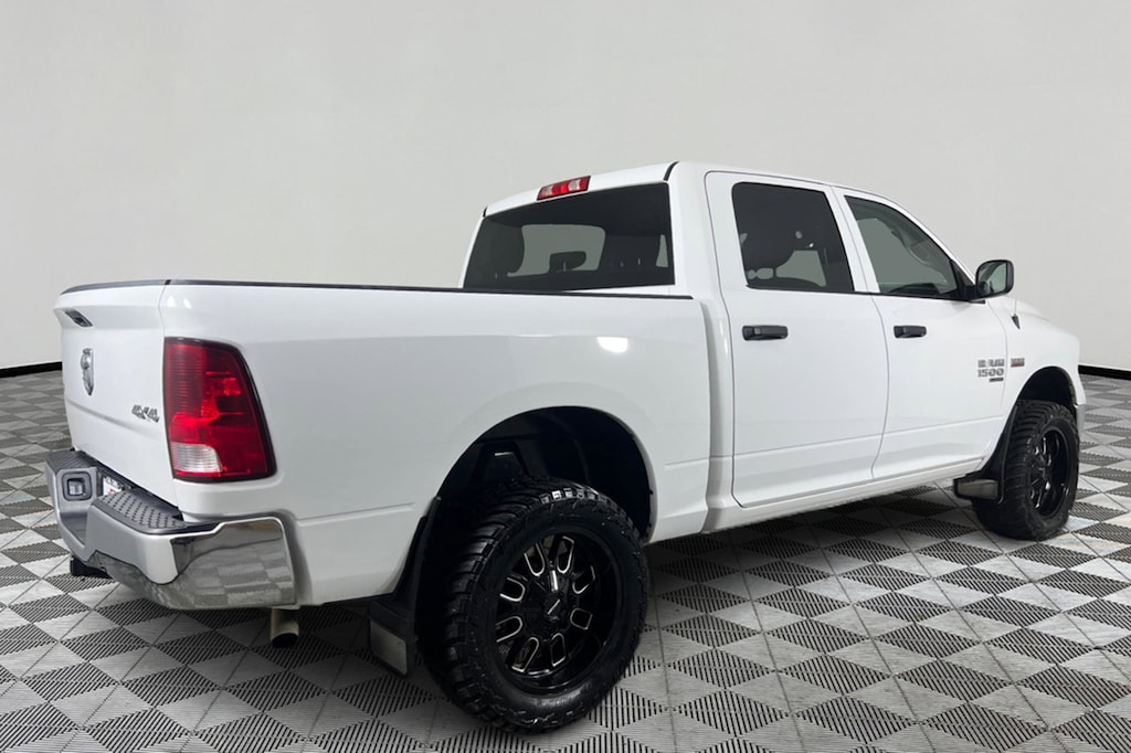 Used 2022 Ram 1500 Classic SLT Truck Crew Cab