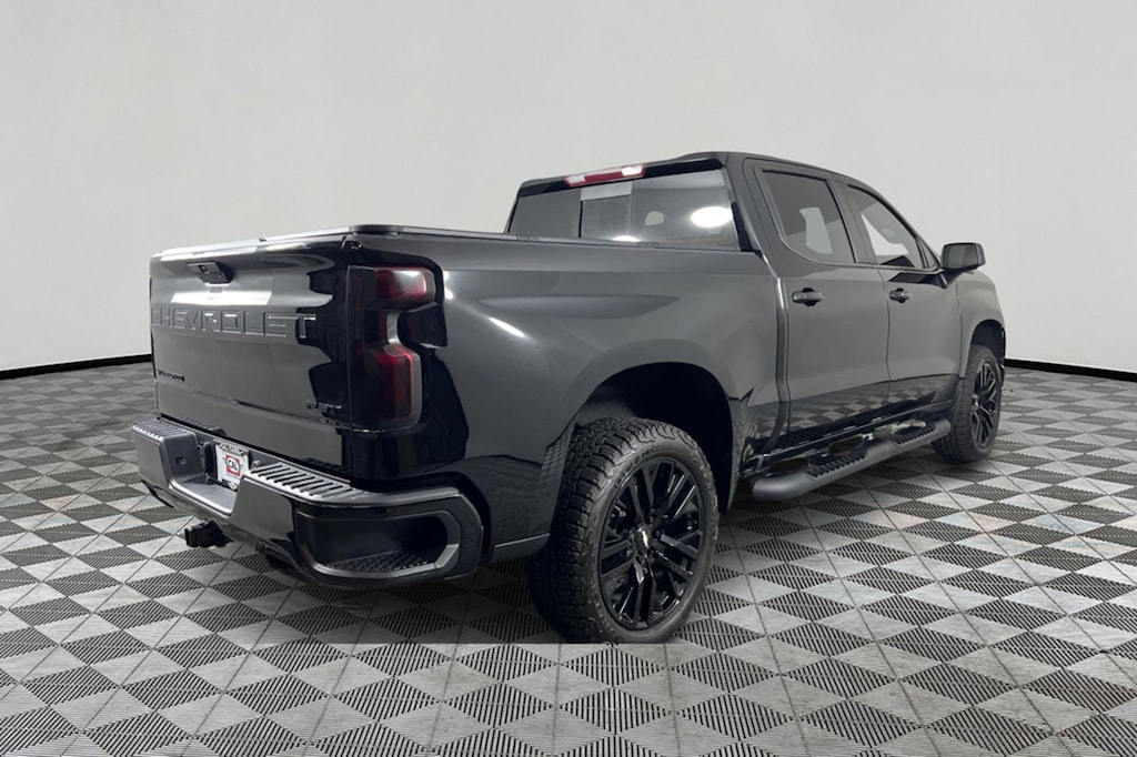 Used 2021 Chevrolet Silverado 1500 RST Truck Crew Cab