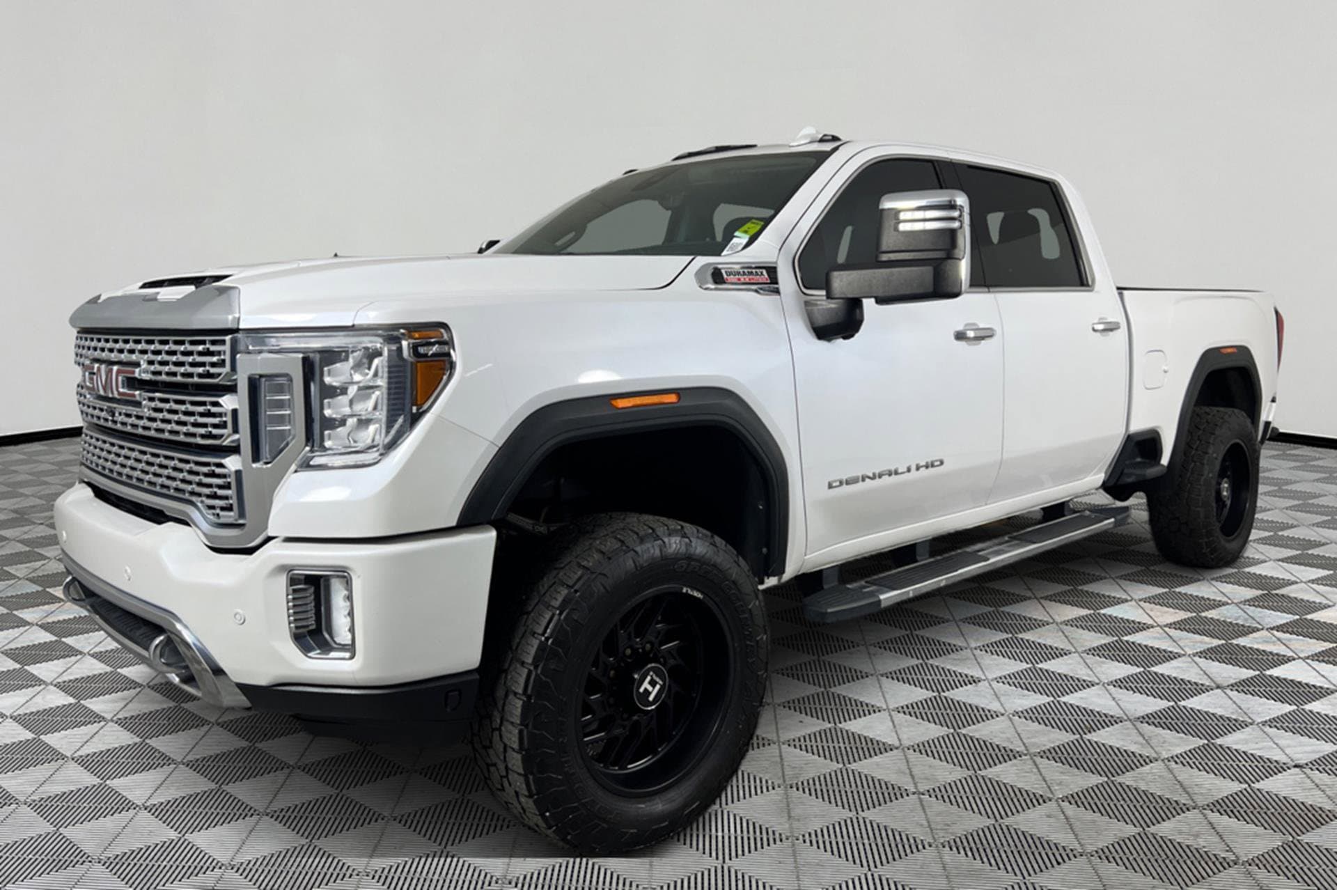 2020 GMC Sierra 3500HD Denali's photo